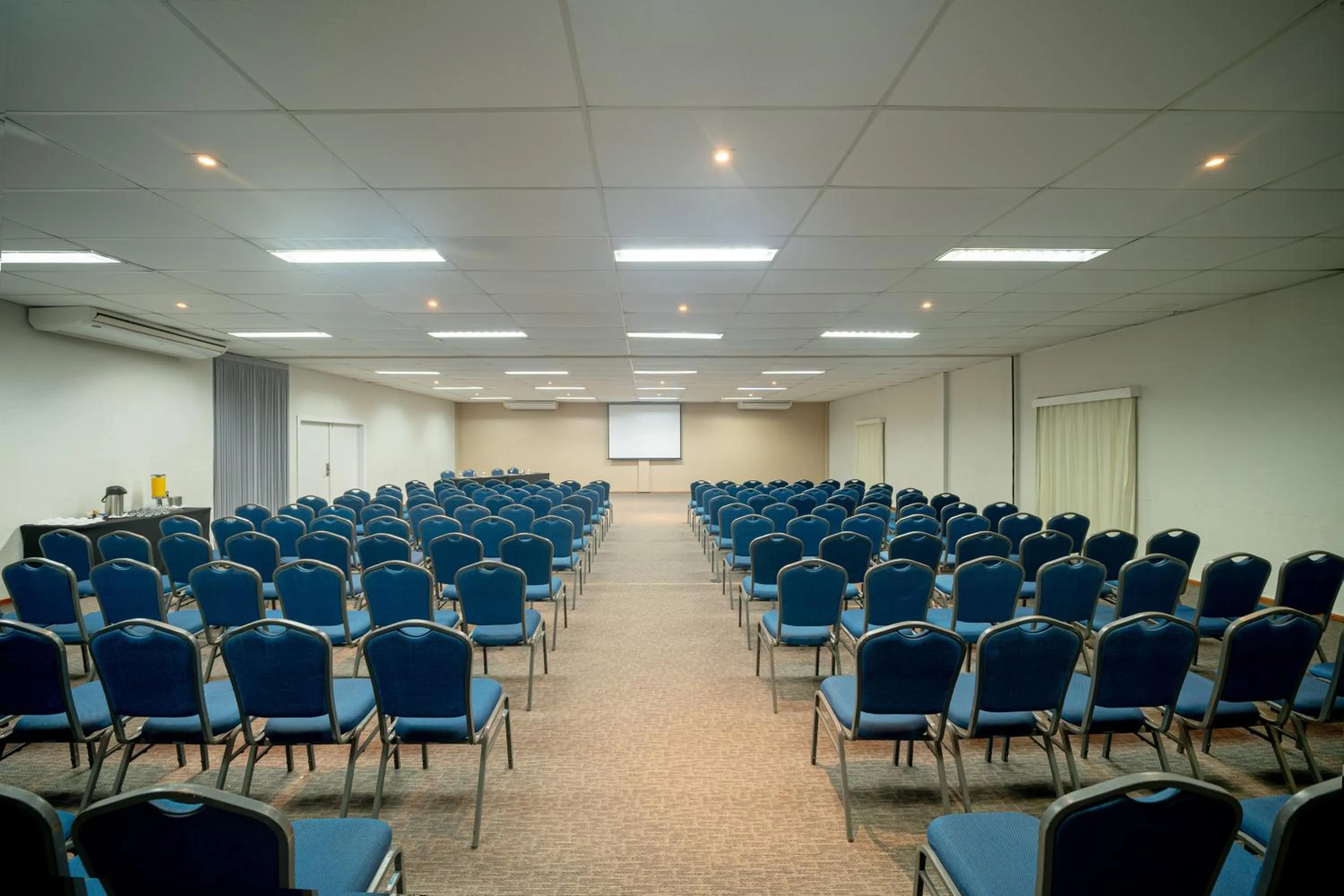 Meeting/conference room in Beach Park Resort - Oceani