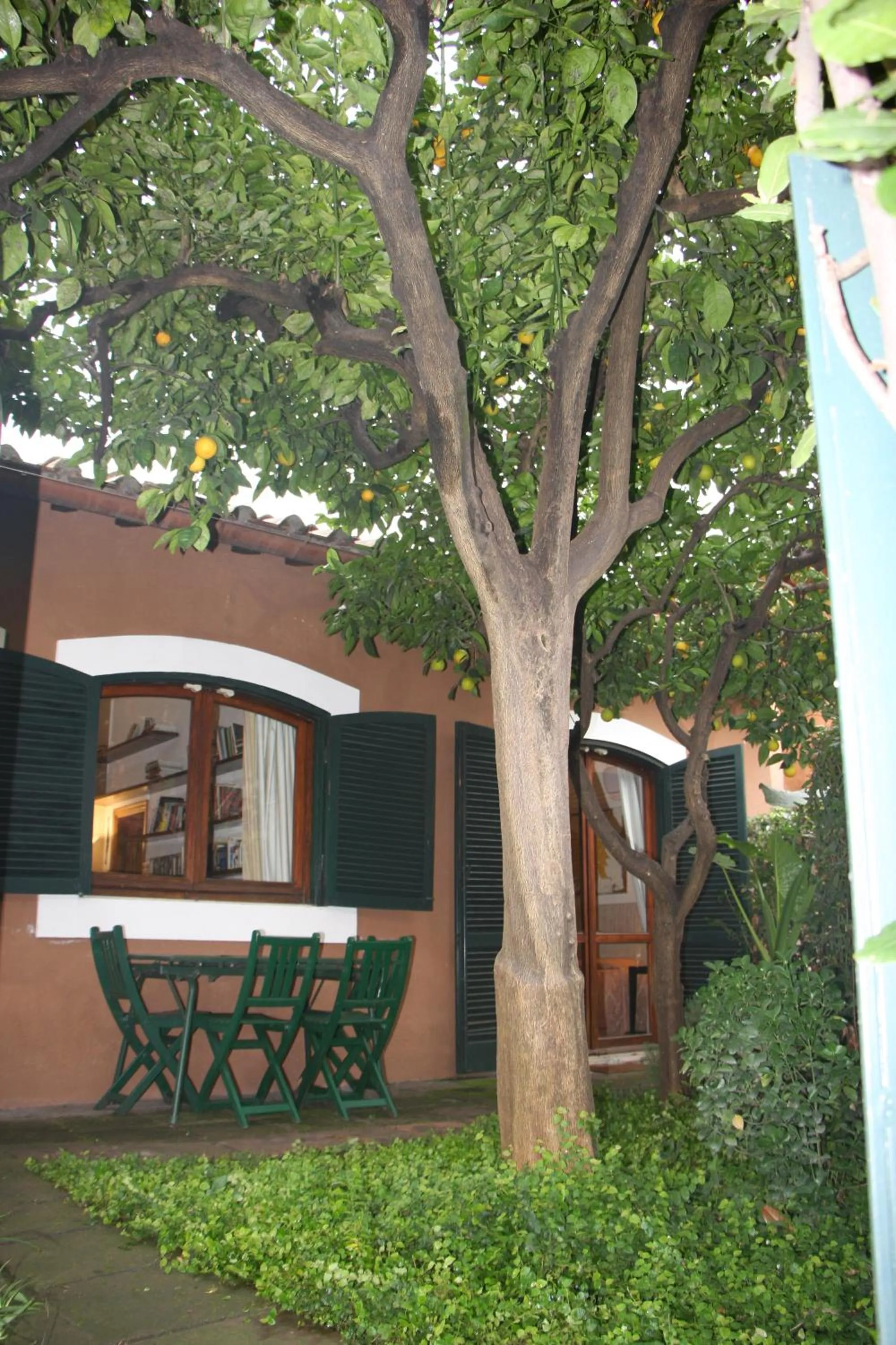 The Palatine Garden Apartment