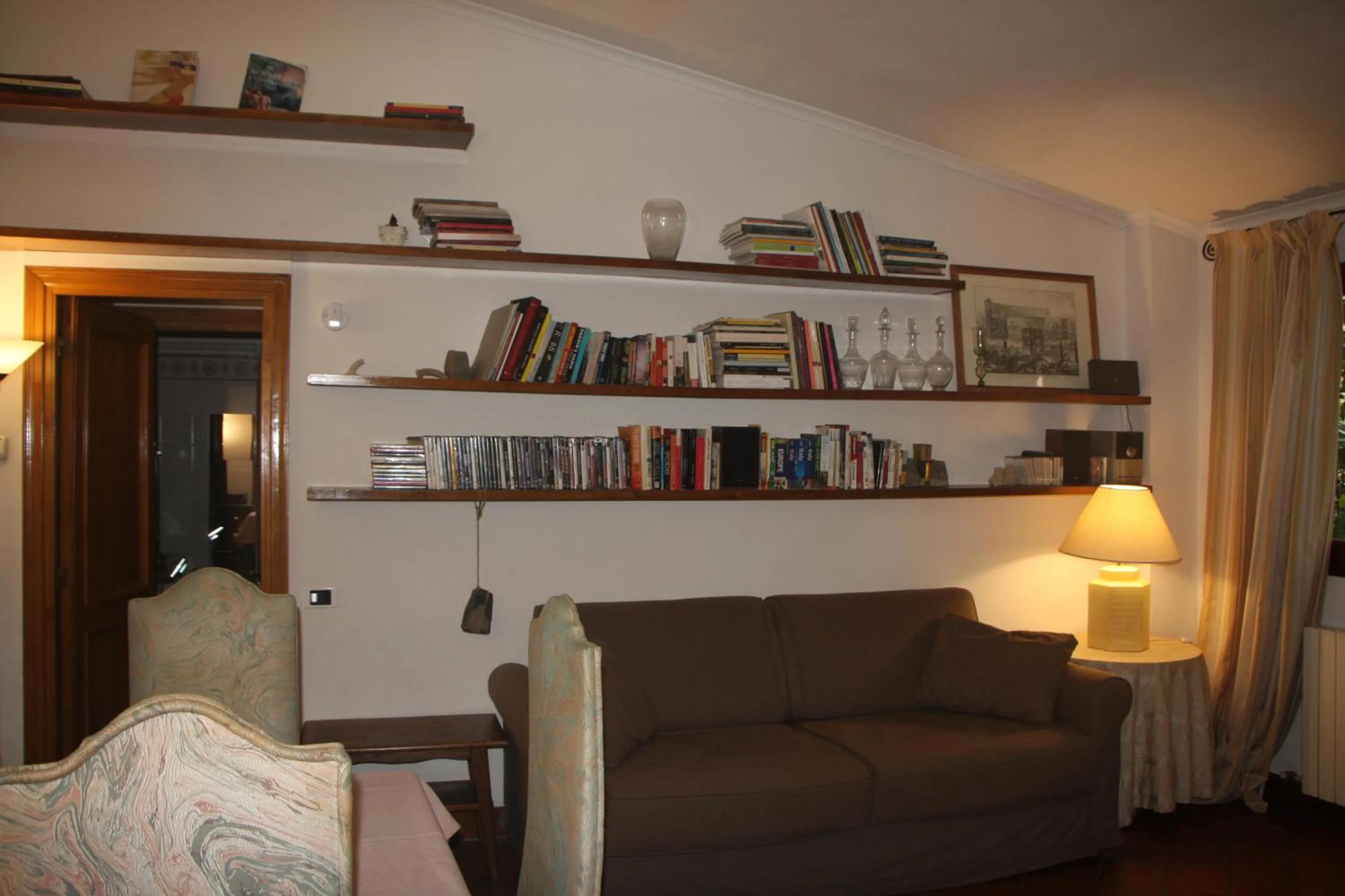 The Palatine Garden Apartment