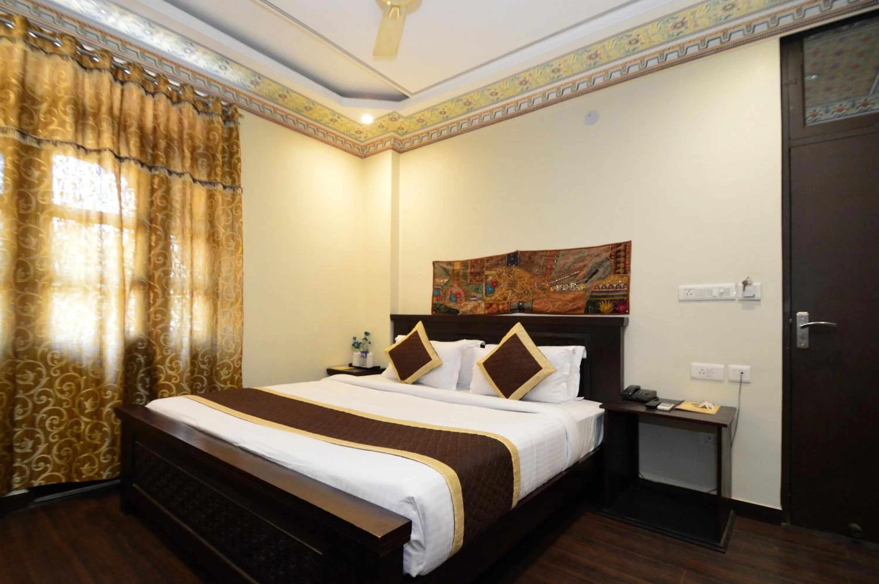 Bed in Hotel Surya Garh