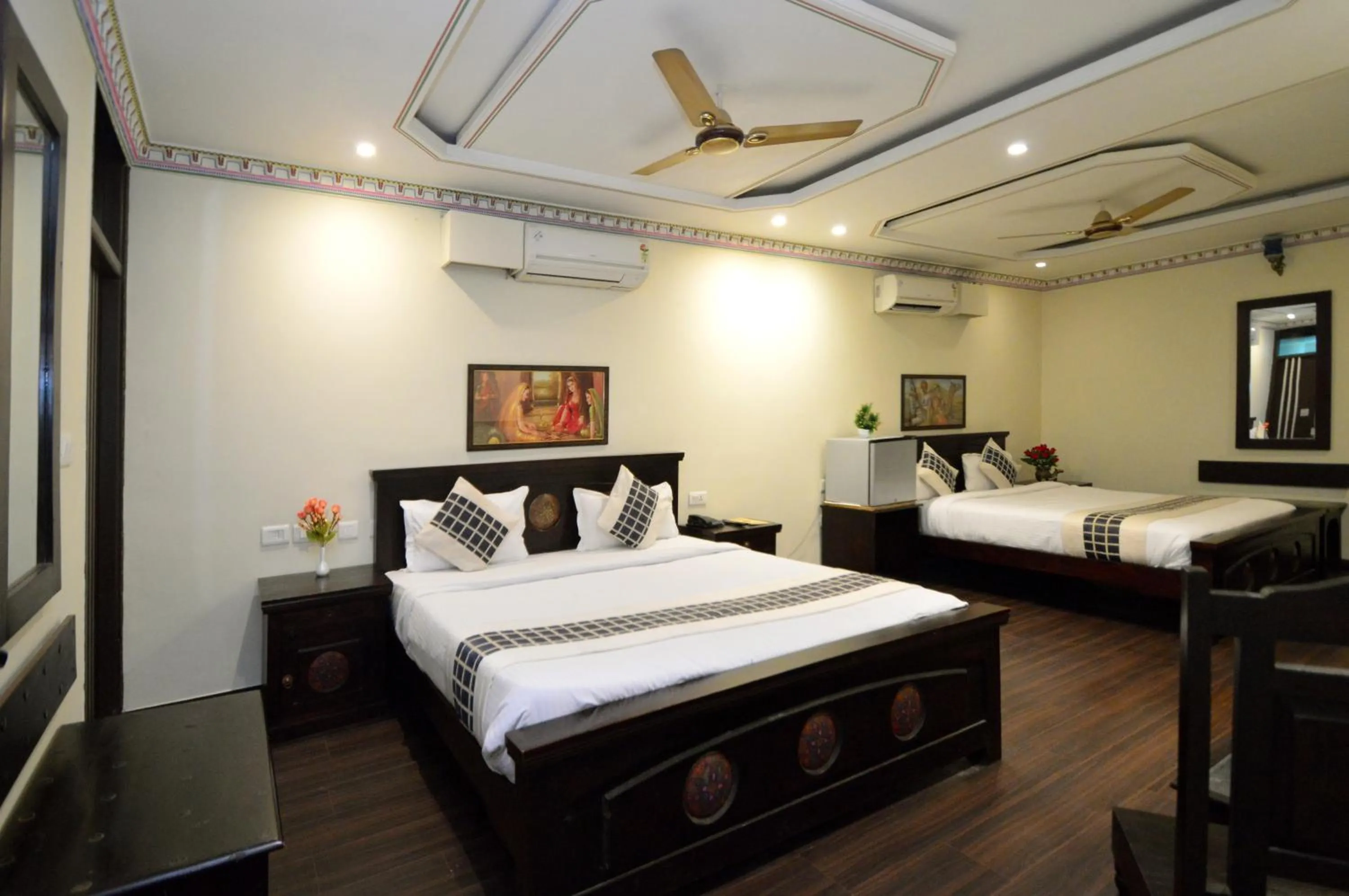 Photo of the whole room, Bed in Hotel Surya Garh