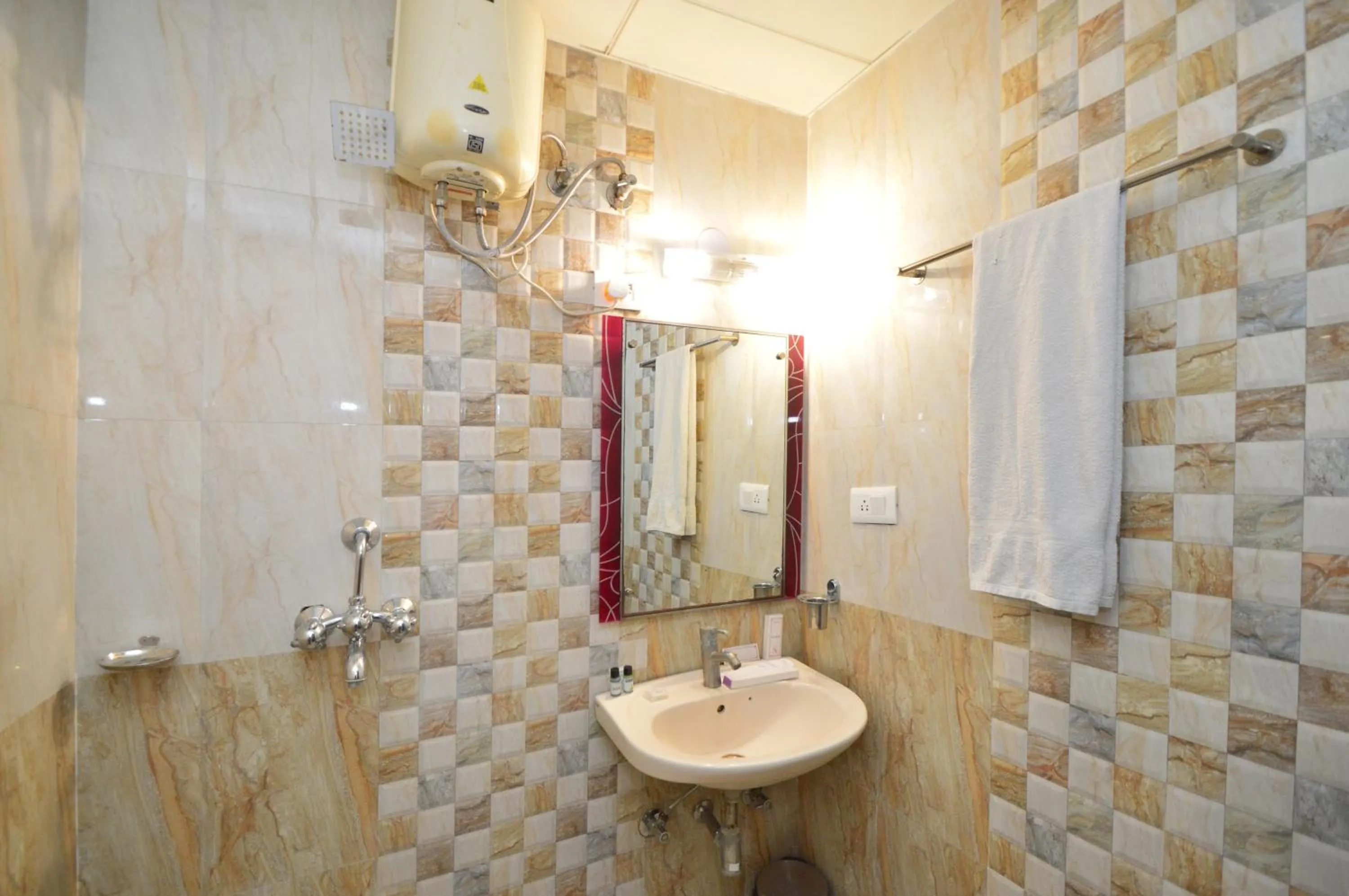 Bathroom in Hotel Surya Garh