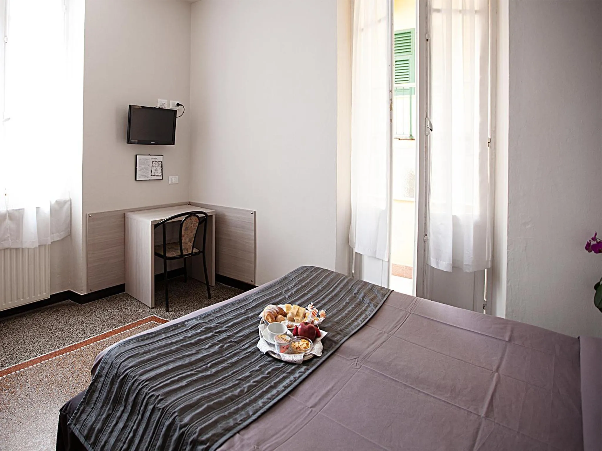 Photo of the whole room in Hotel Ristorante Milton