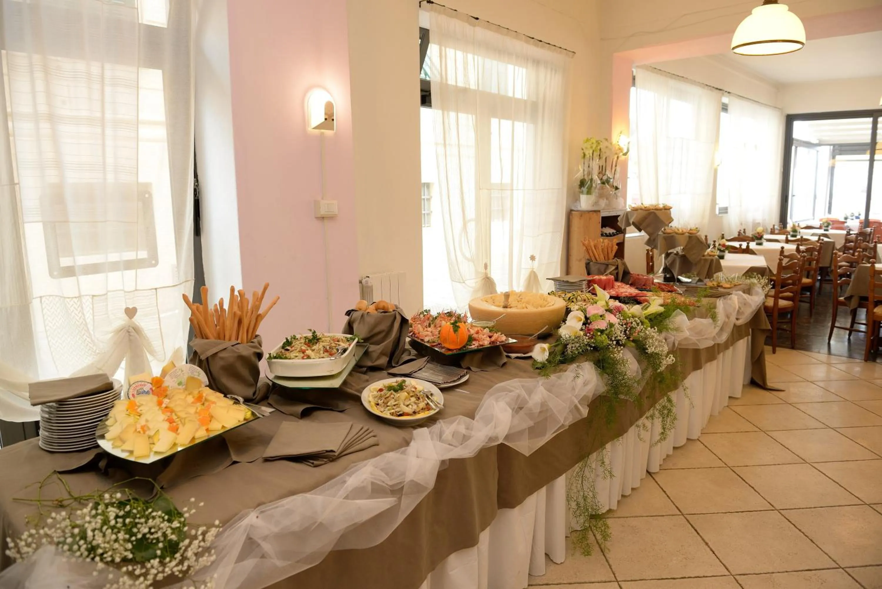 Food and drinks in Hotel Ristorante Milton