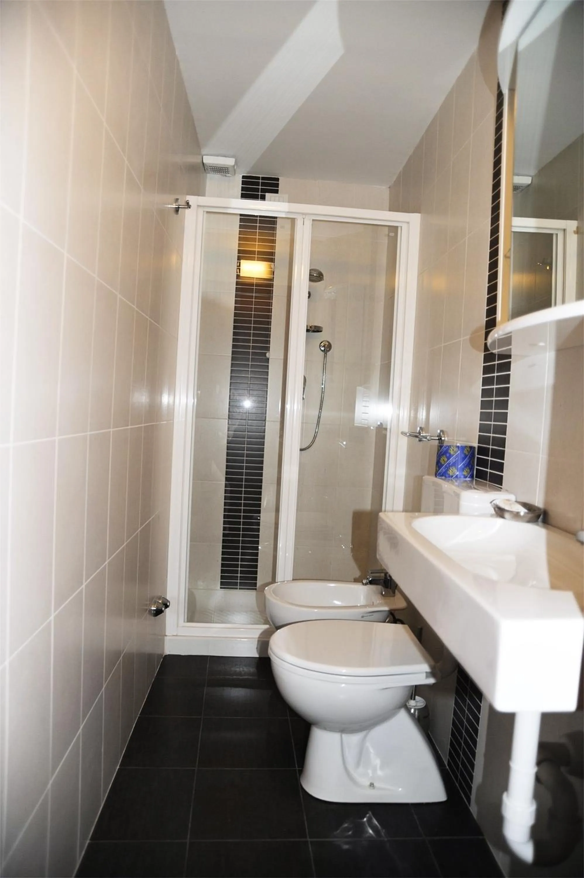 Bathroom in Hotel Ristorante Milton