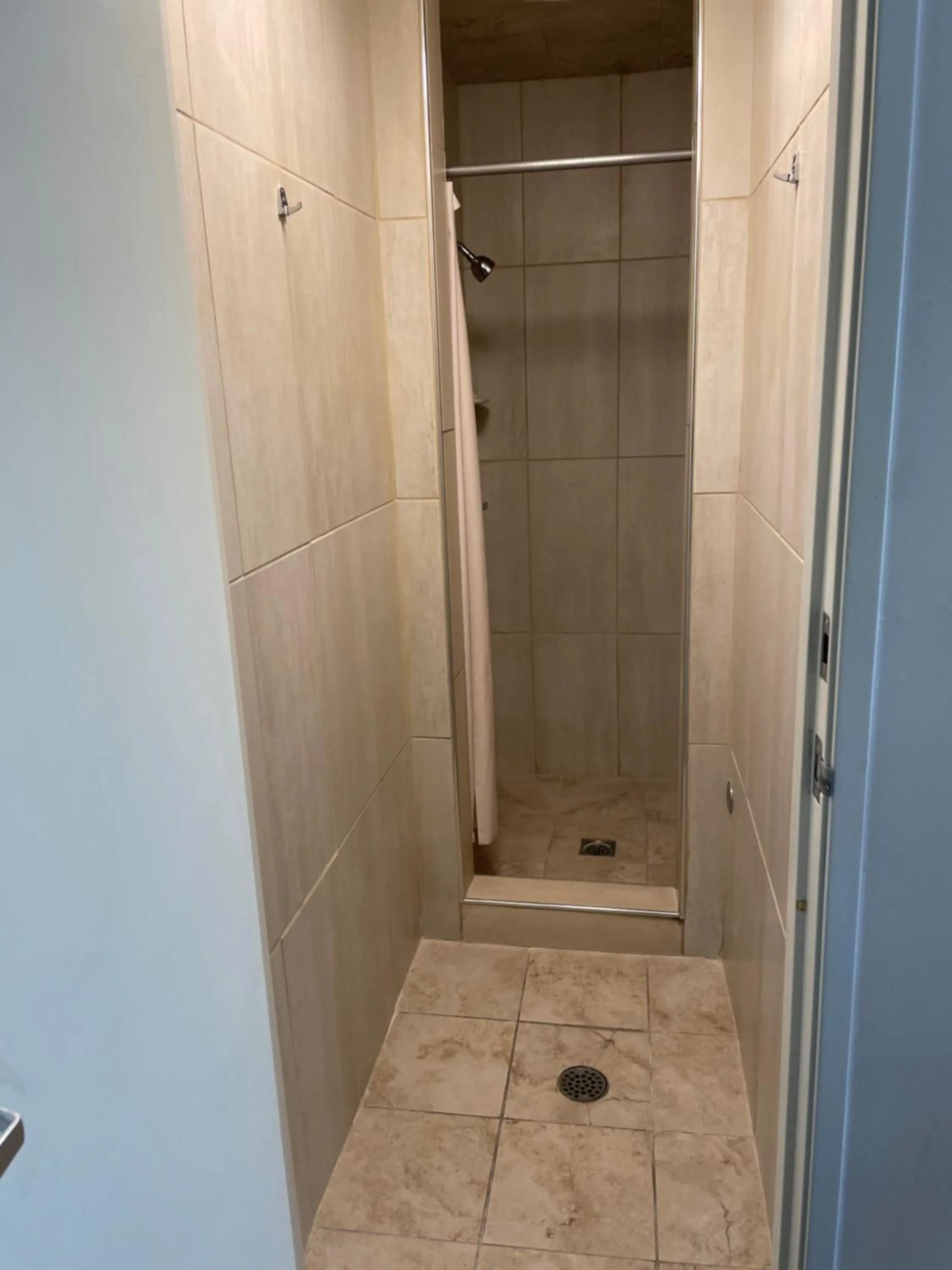 Double Room with Shared Bathroom - single occupancy in Randolph Hotel