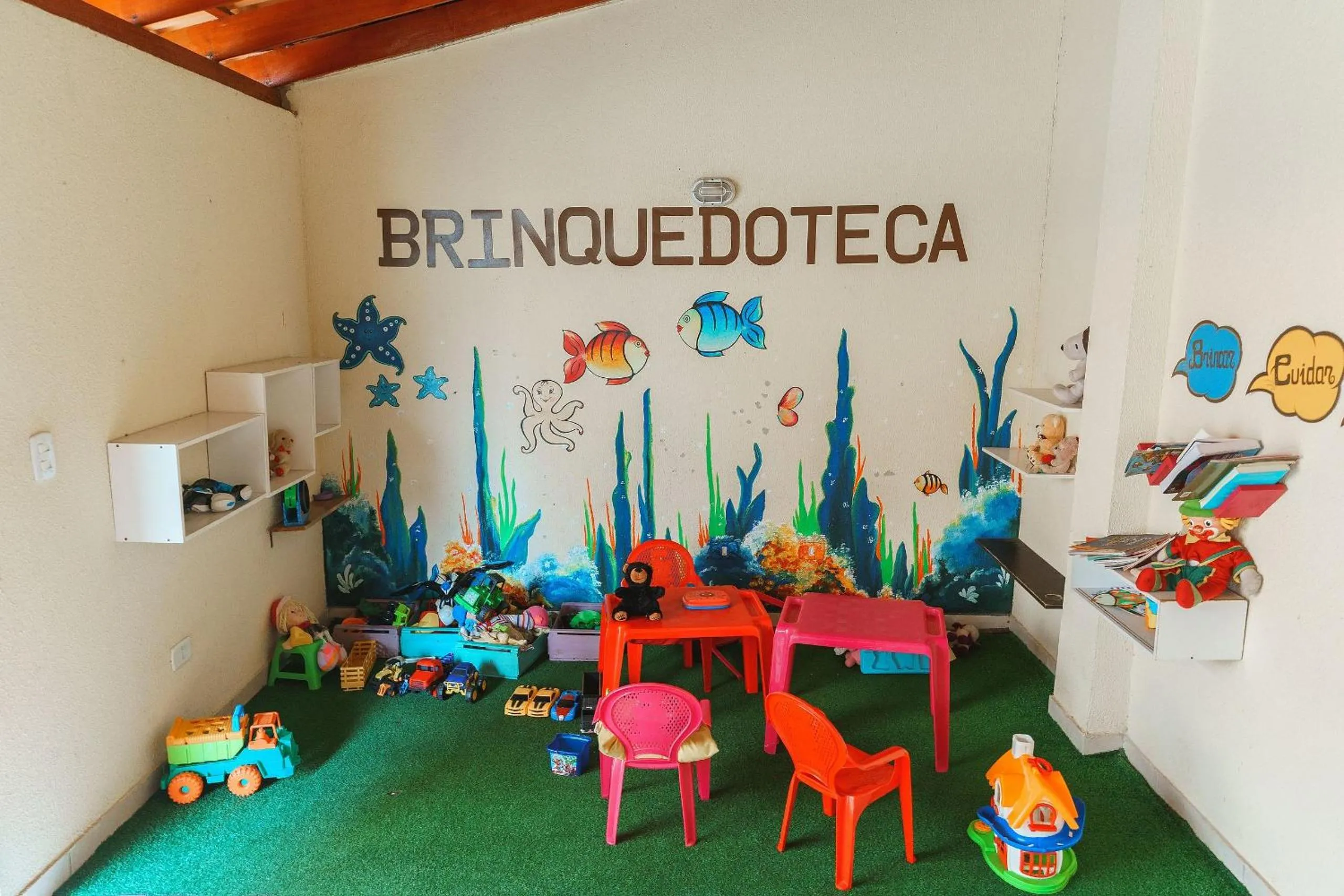 Apto Ubatuba c/ Churrasqueira e Piscina