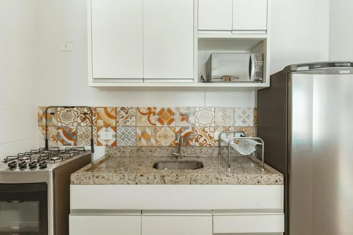 Apto Ubatuba c/ Churrasqueira e Piscina