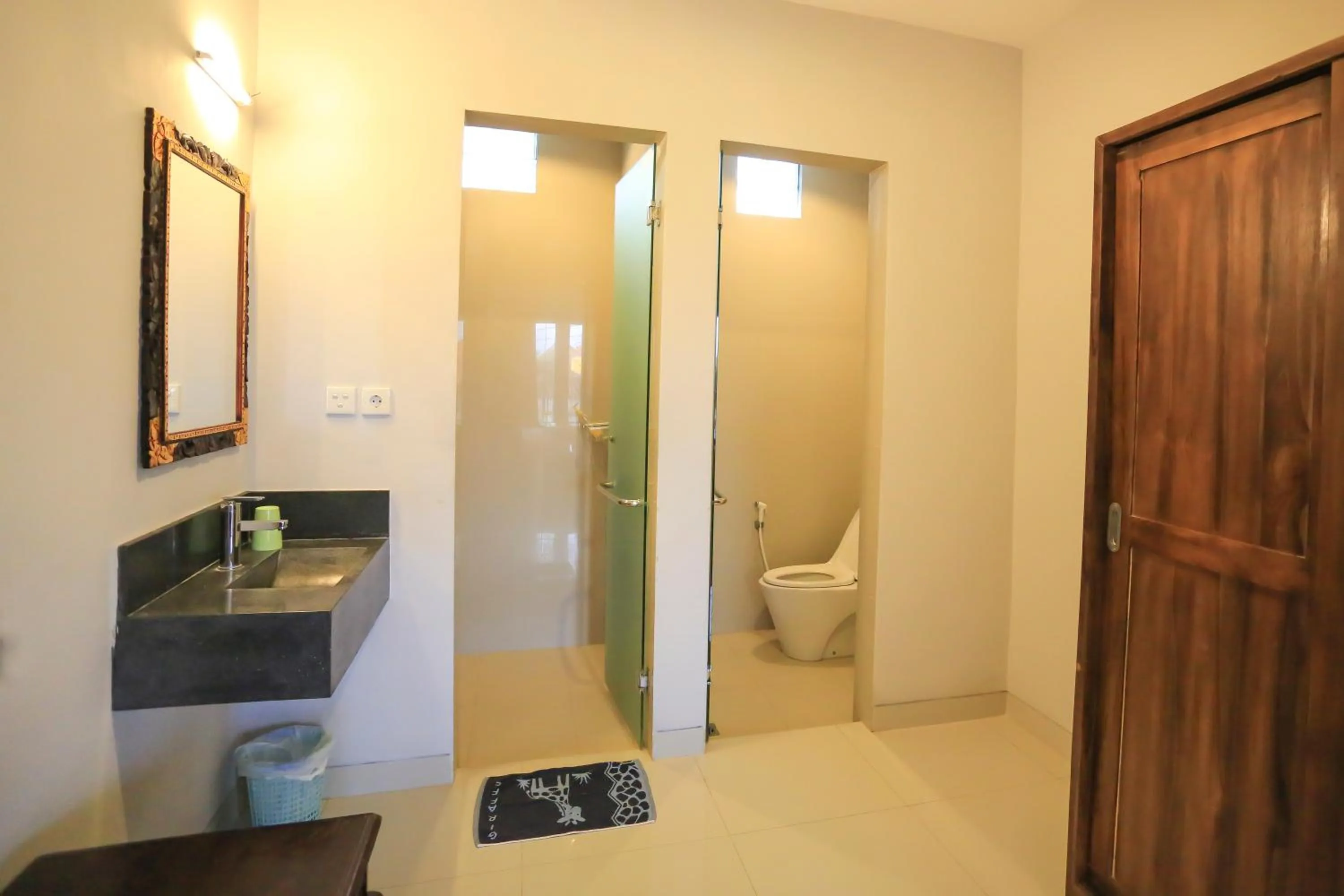 Shower in Nyoman Villa Sanur
