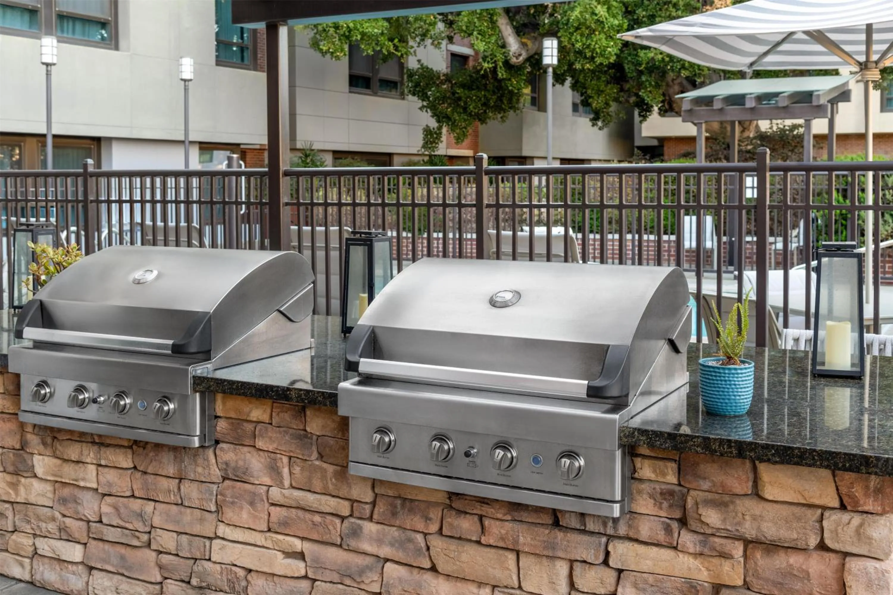 Patio in Homewood Suites by Hilton Palo Alto