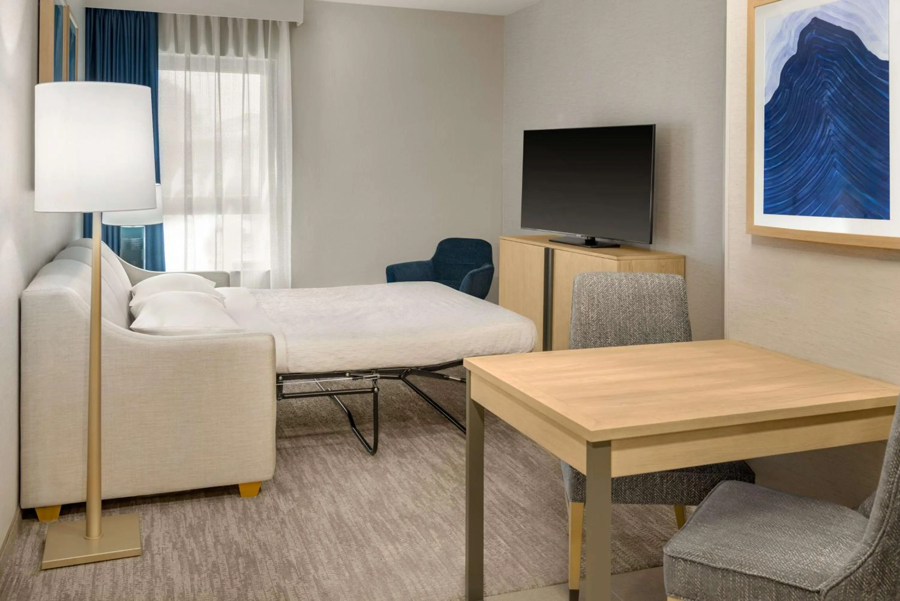 Bed in Homewood Suites by Hilton Palo Alto