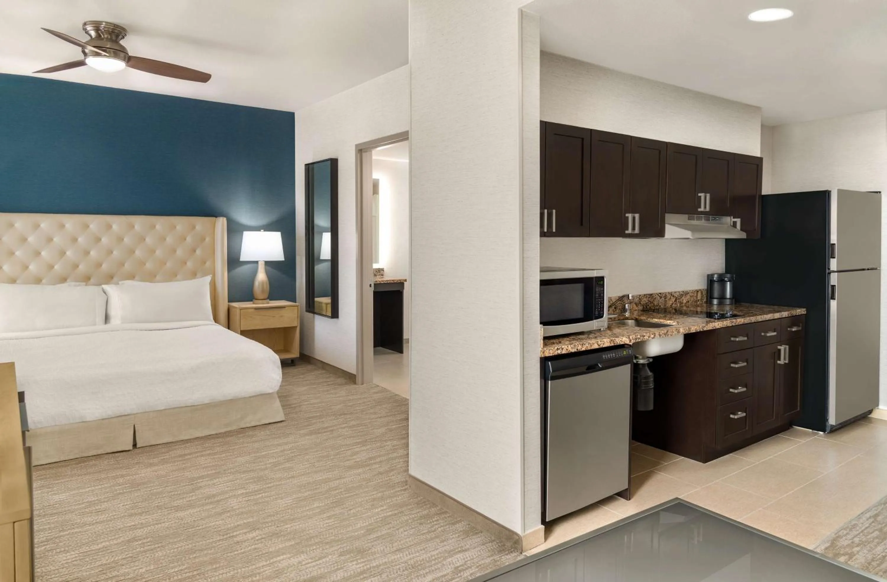 Kitchen or kitchenette, Bed in Homewood Suites by Hilton Palo Alto