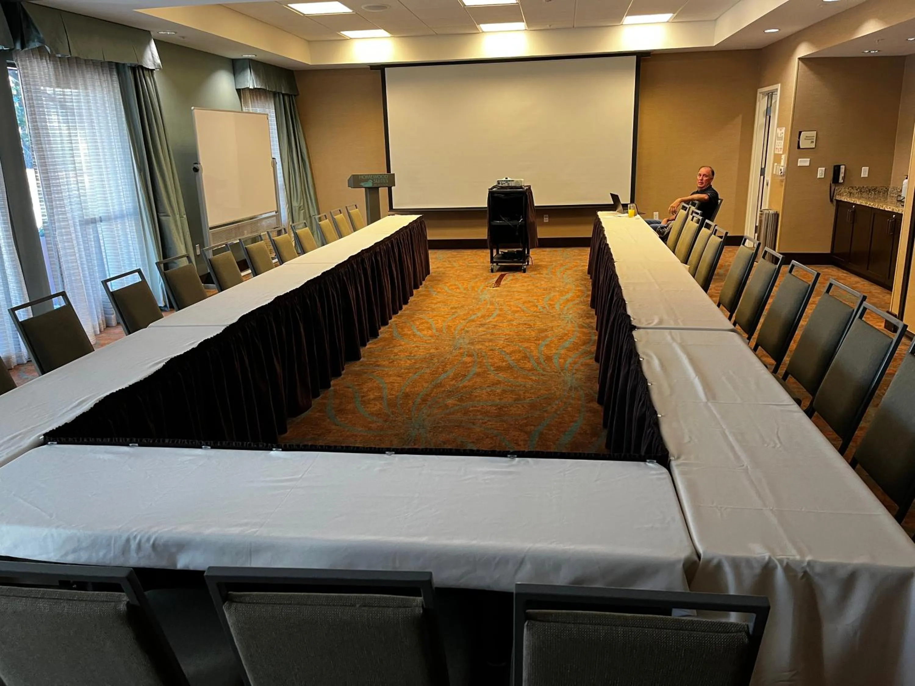 Meeting/conference room in Homewood Suites by Hilton Palo Alto