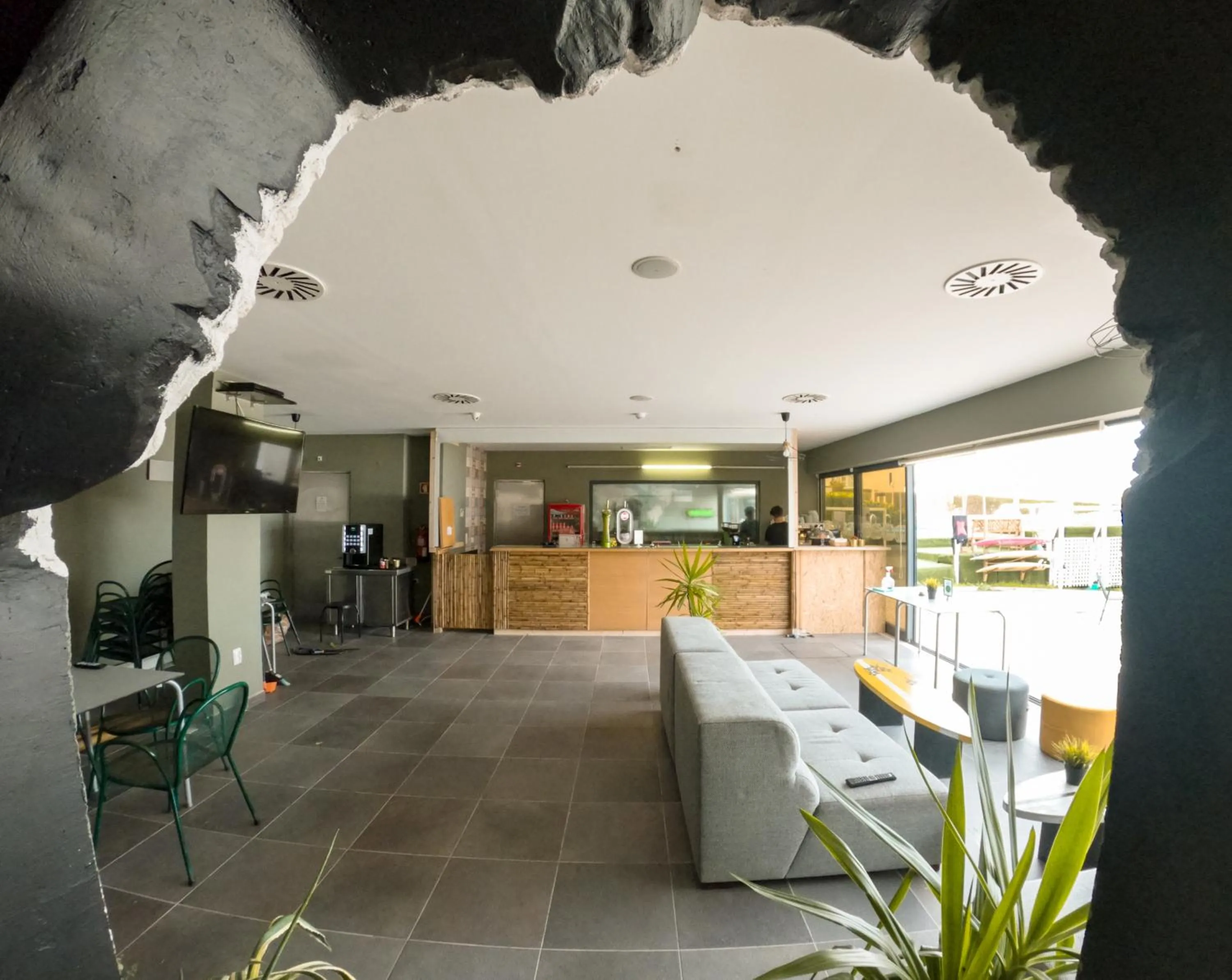 Restaurant/places to eat in HI Arrifana Destination Hostel