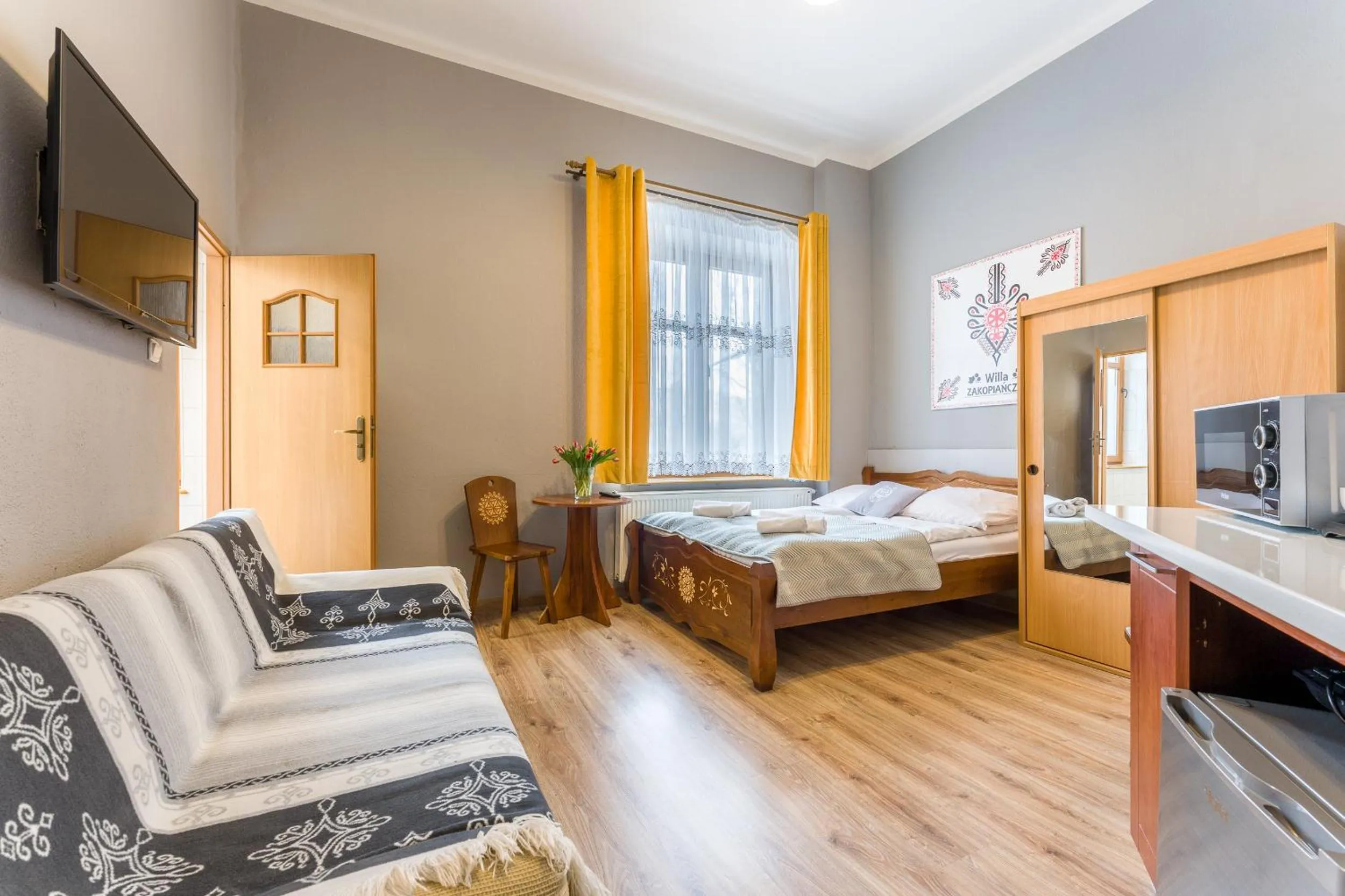 Photo of the whole room in Willa Zakopiańczyk