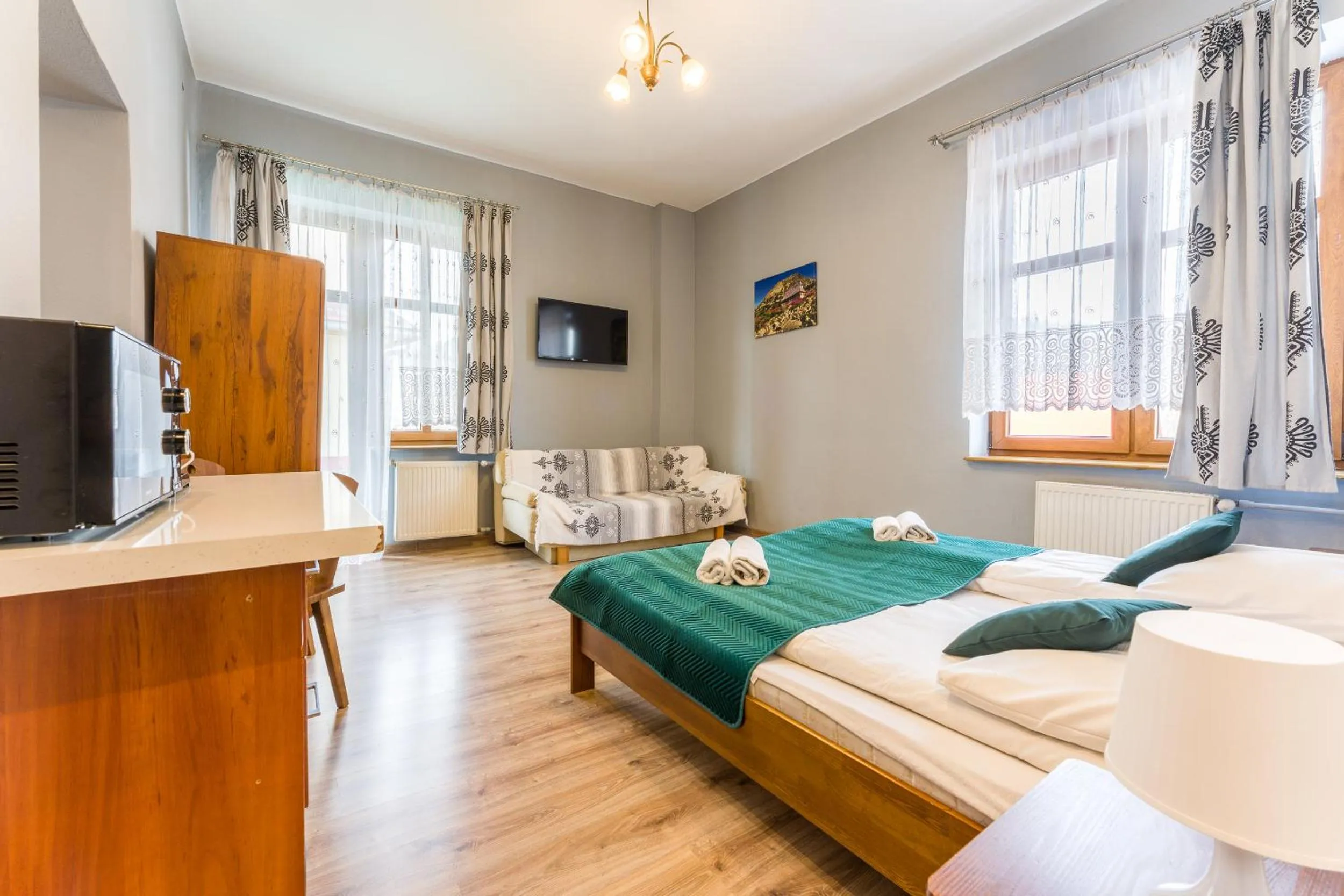 Photo of the whole room in Willa Zakopiańczyk