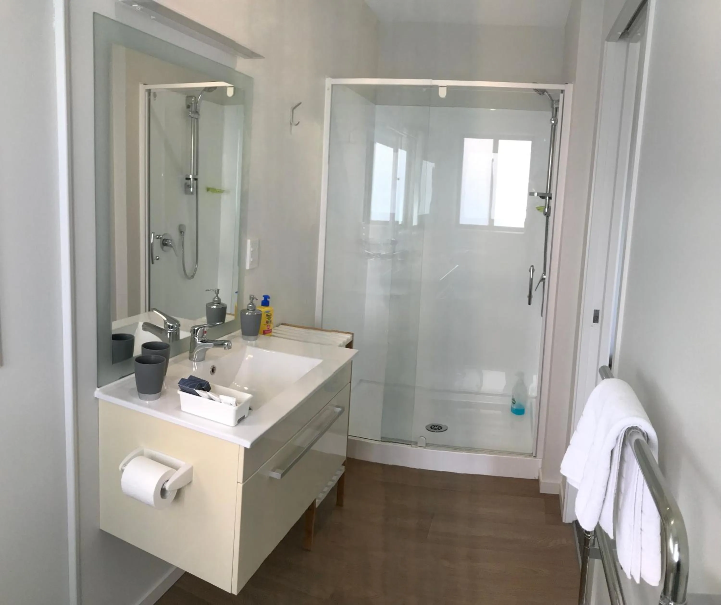Bathroom in Baywaterviews