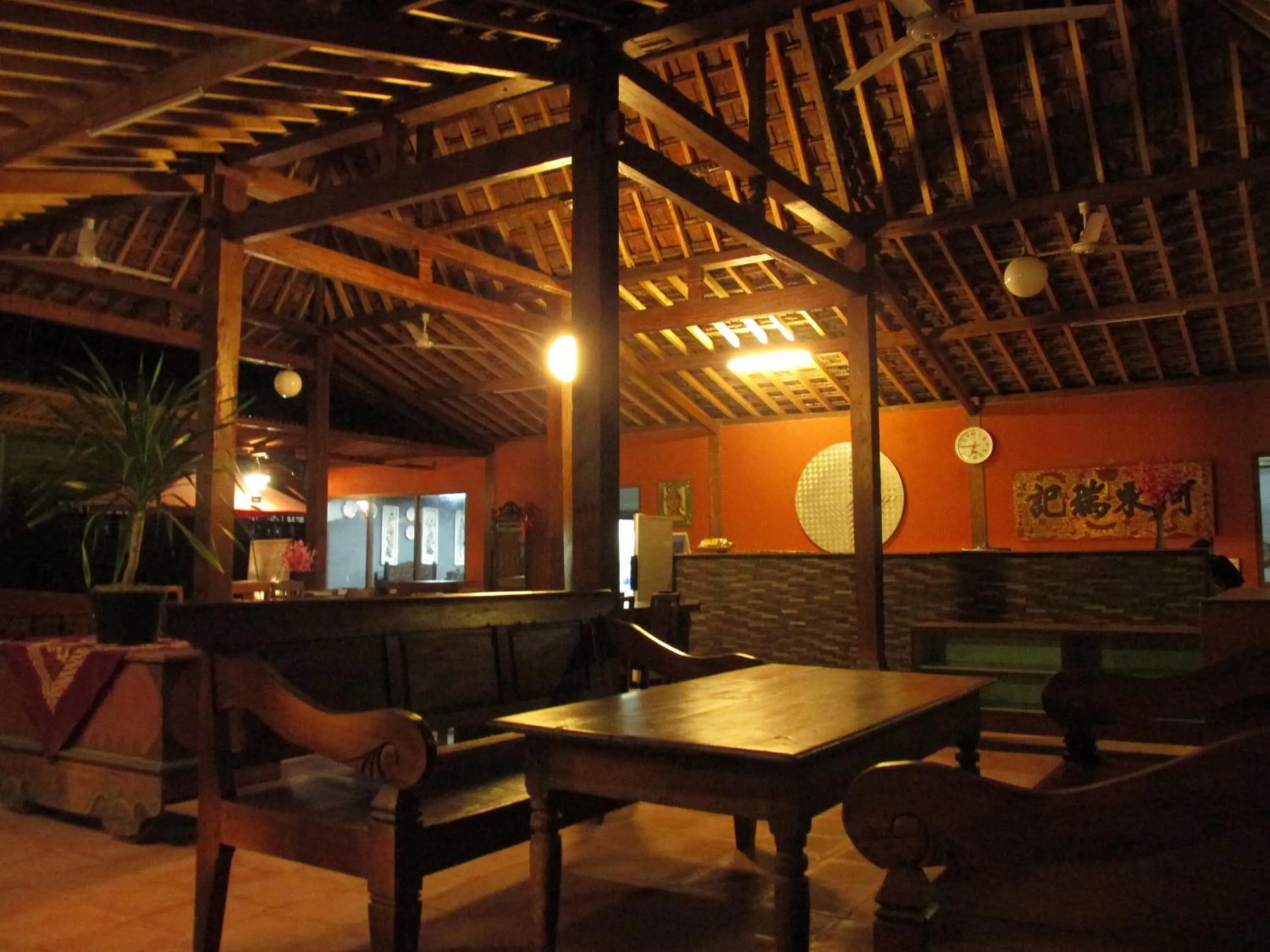 Restaurant/places to eat in Cempaka Villa