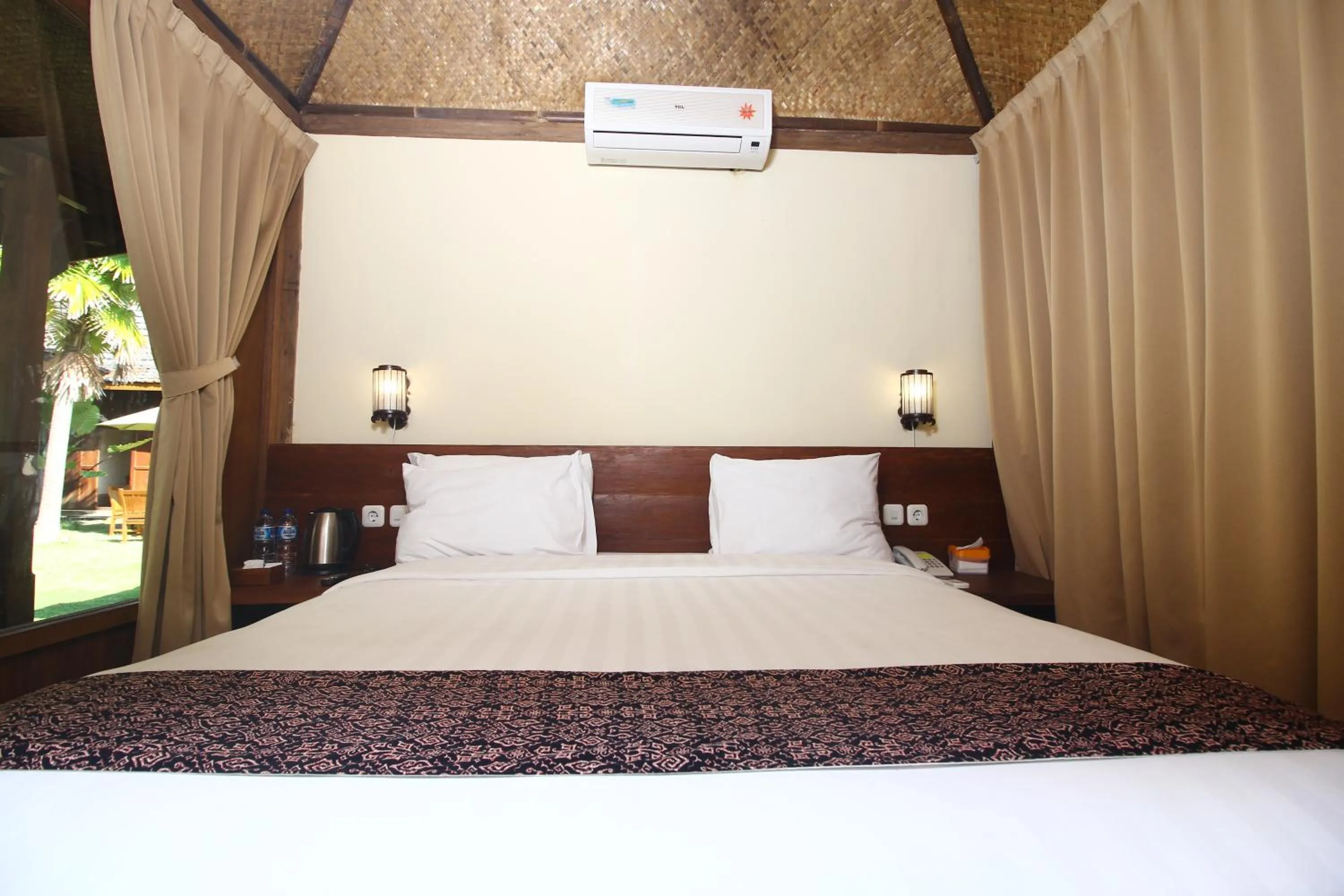 Bedroom, Bed in Cempaka Villa