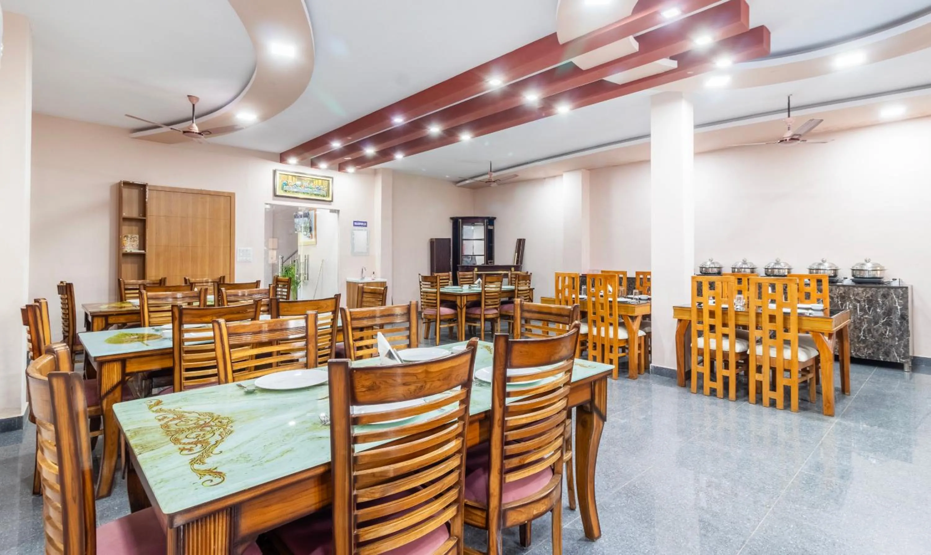 Restaurant/places to eat in Treebo Corbett Hideout Dada'S