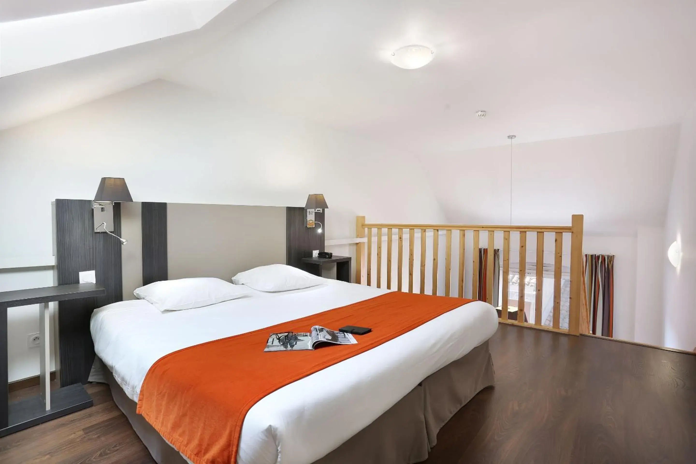 Two-Bedroom Apartment (6 Adults) in Appart Hotel Odalys City Toulouse Colombélie Two-Bedroom Apartment (6 Adults) in Appart Hotel Odalys City Toulouse Colombélie