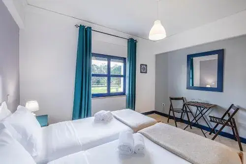 Twin Room with Private Bathroom in HI Ovar - Pousada de Juventude Twin Room with Private Bathroom in HI Ovar - Pousada de Juventude
