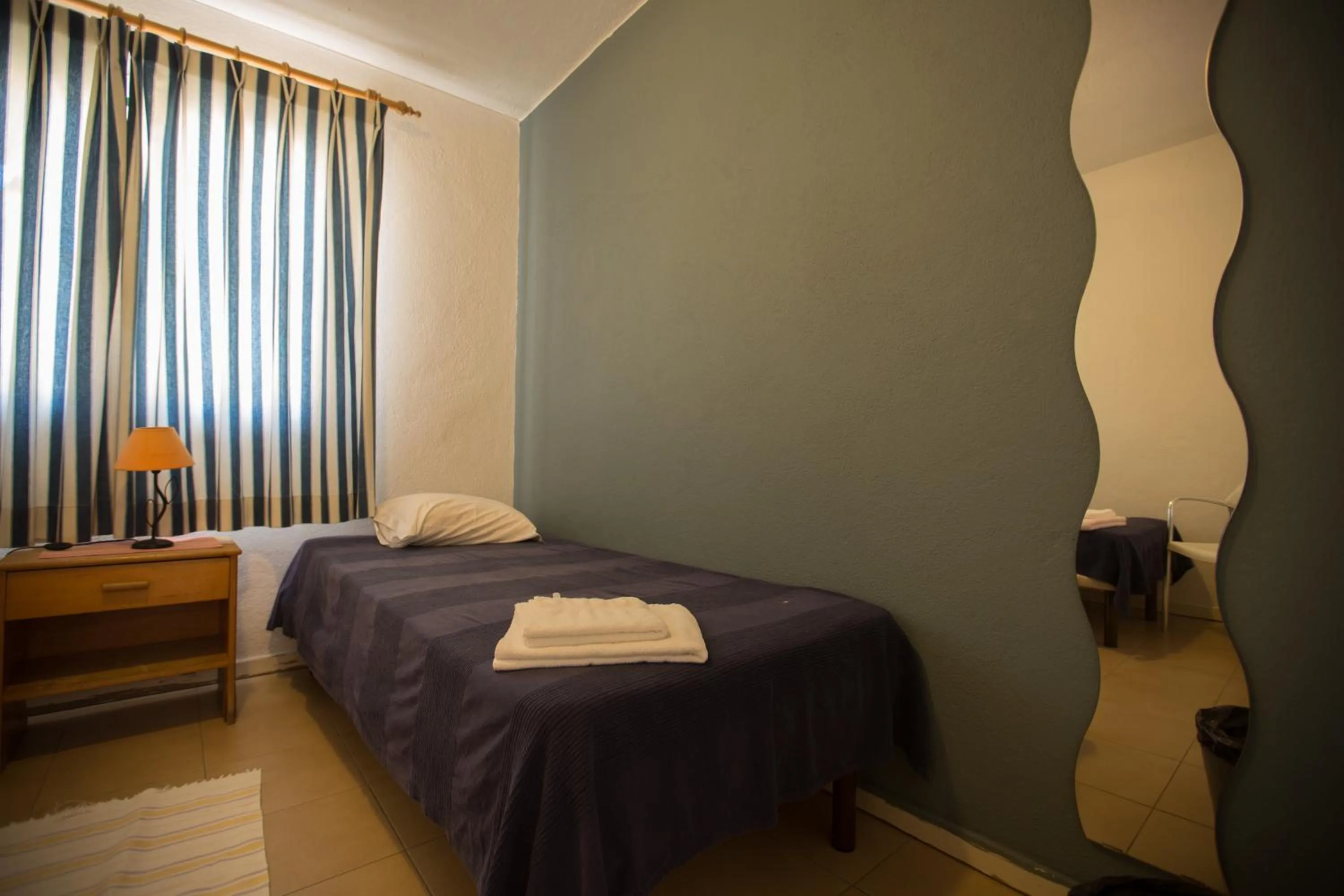 Bed in HI Oeiras – Pousada de Juventude