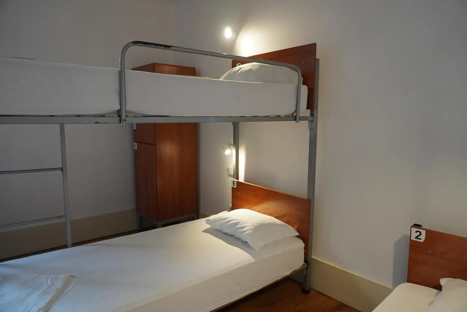 Bed in HI Guimaraes - Pousada de Juventude