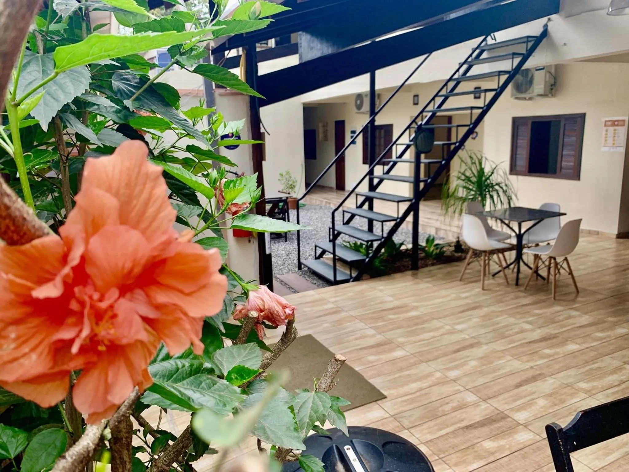 Garden in VELINN Pousada Praia do Perequê