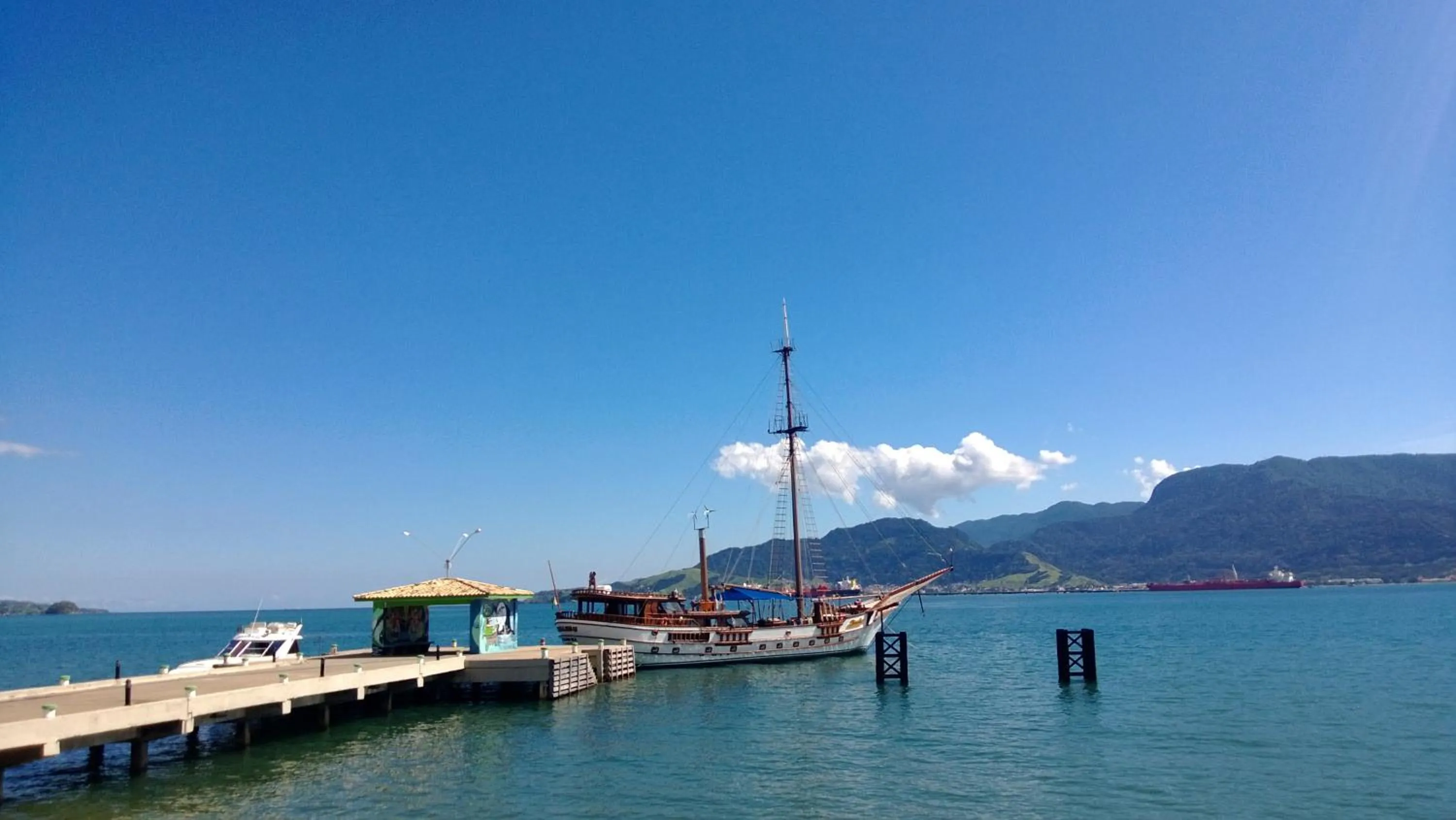 Nearby landmark in VELINN Pousada Praia do Perequê