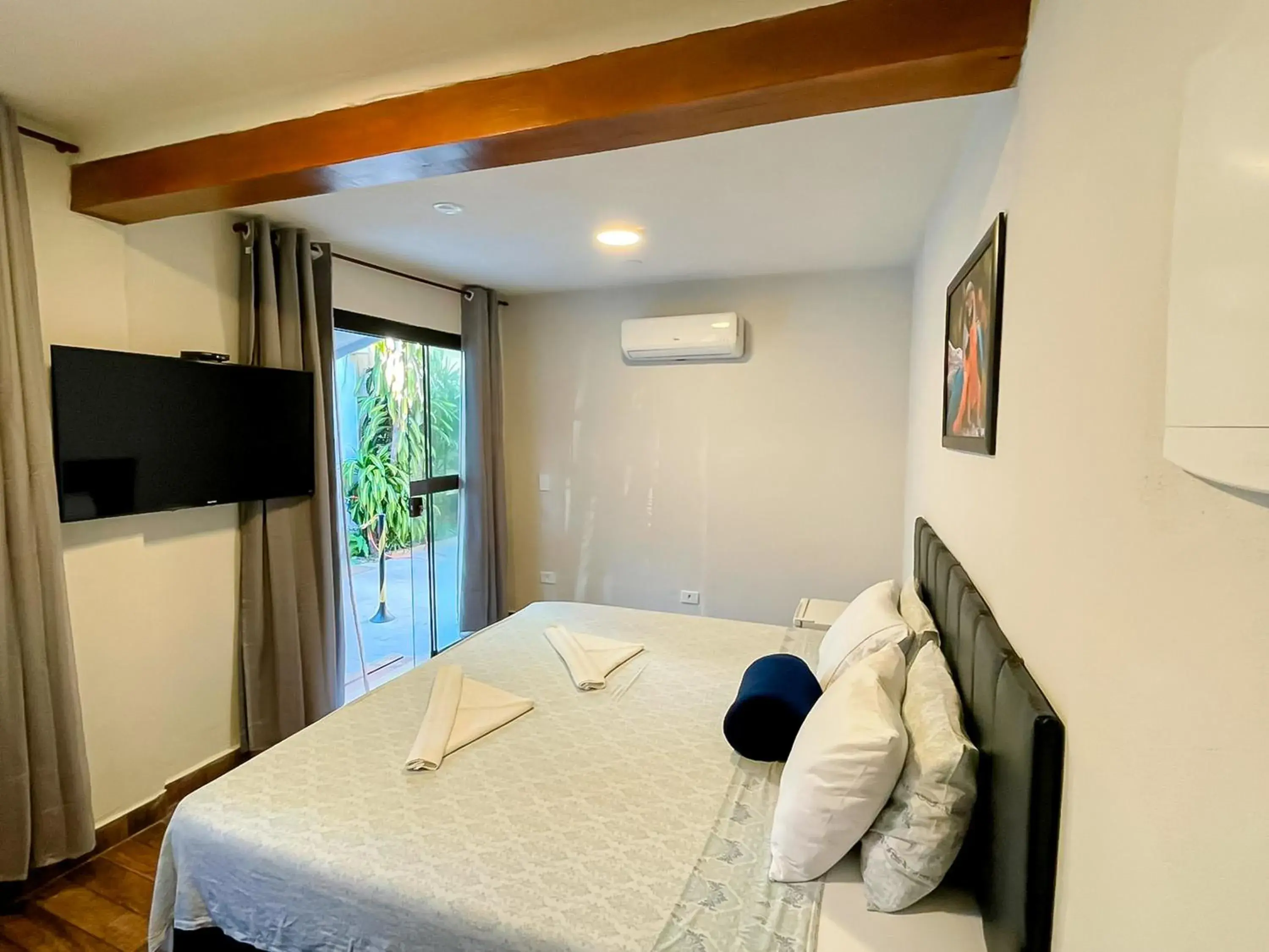 Standard Double Room in VELINN Pousada Praia do Perequê Standard Double Room in VELINN Pousada Praia do Perequê