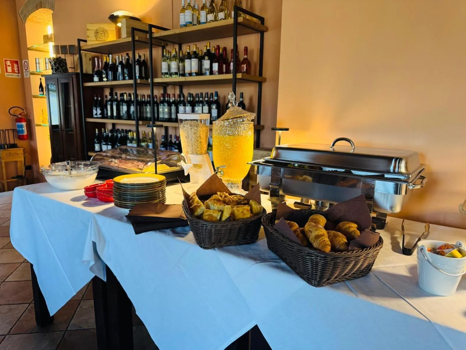 Breakfast in Albergo Tenco by Bottega