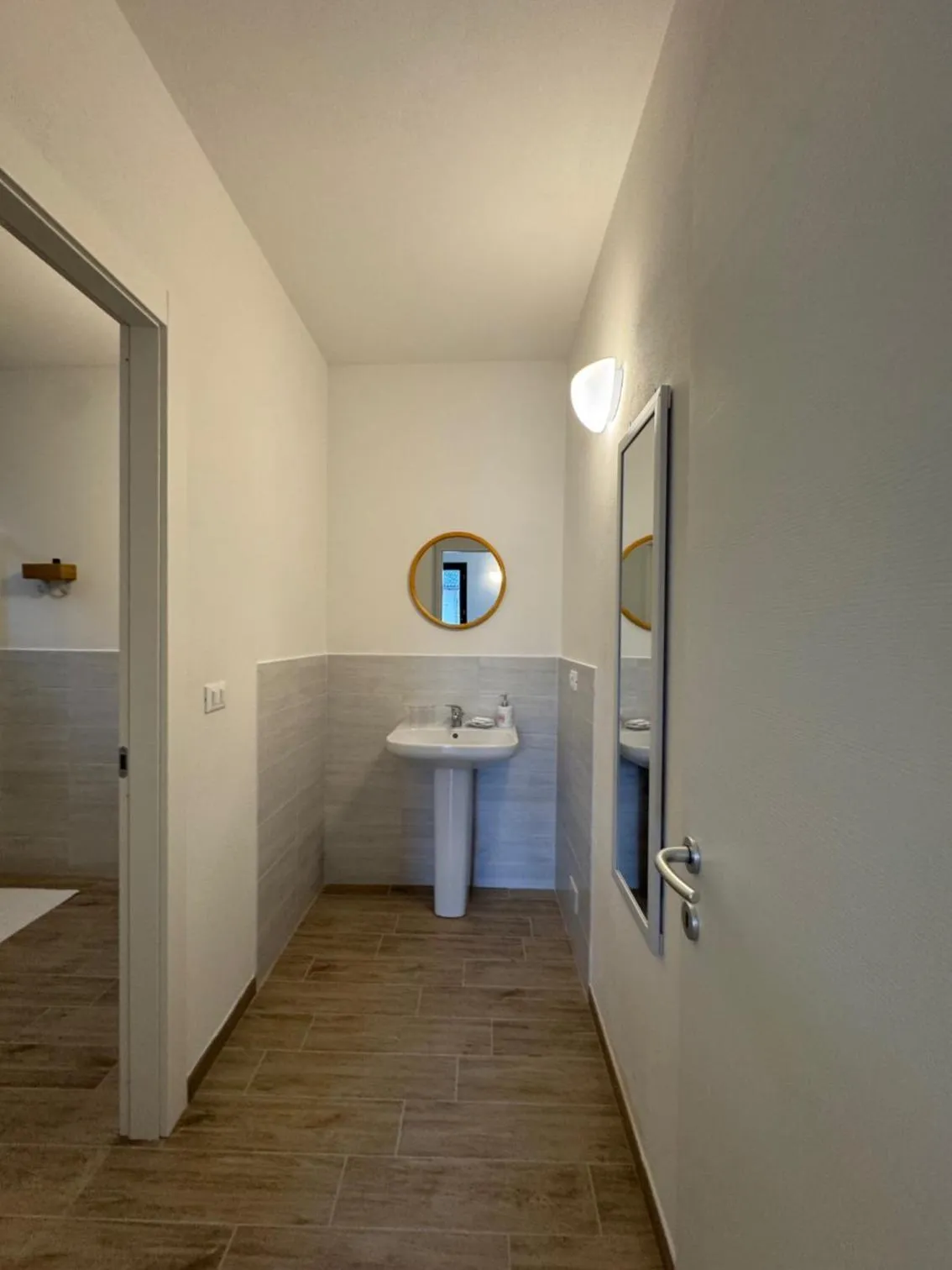Bathroom in Albergo Tenco by Bottega