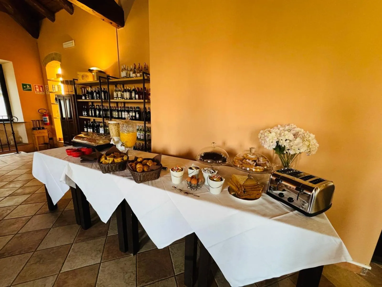 Breakfast in Albergo Tenco by Bottega