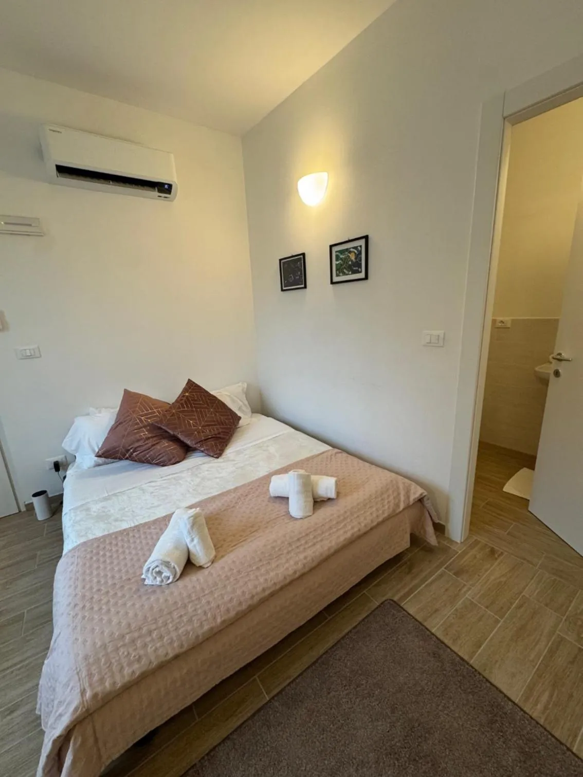 Bed in Albergo Tenco by Bottega