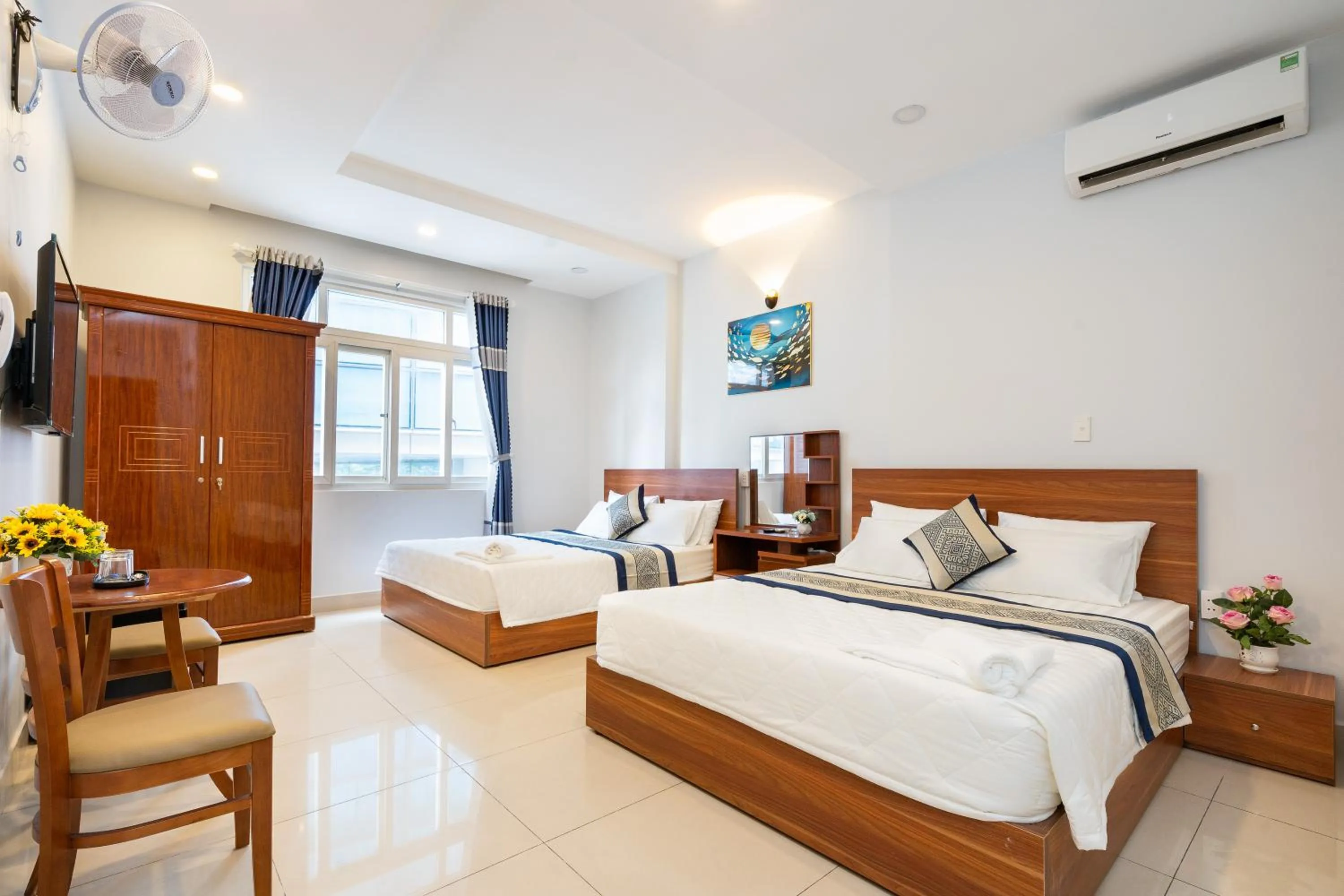 Bed in Green Airport Hotel