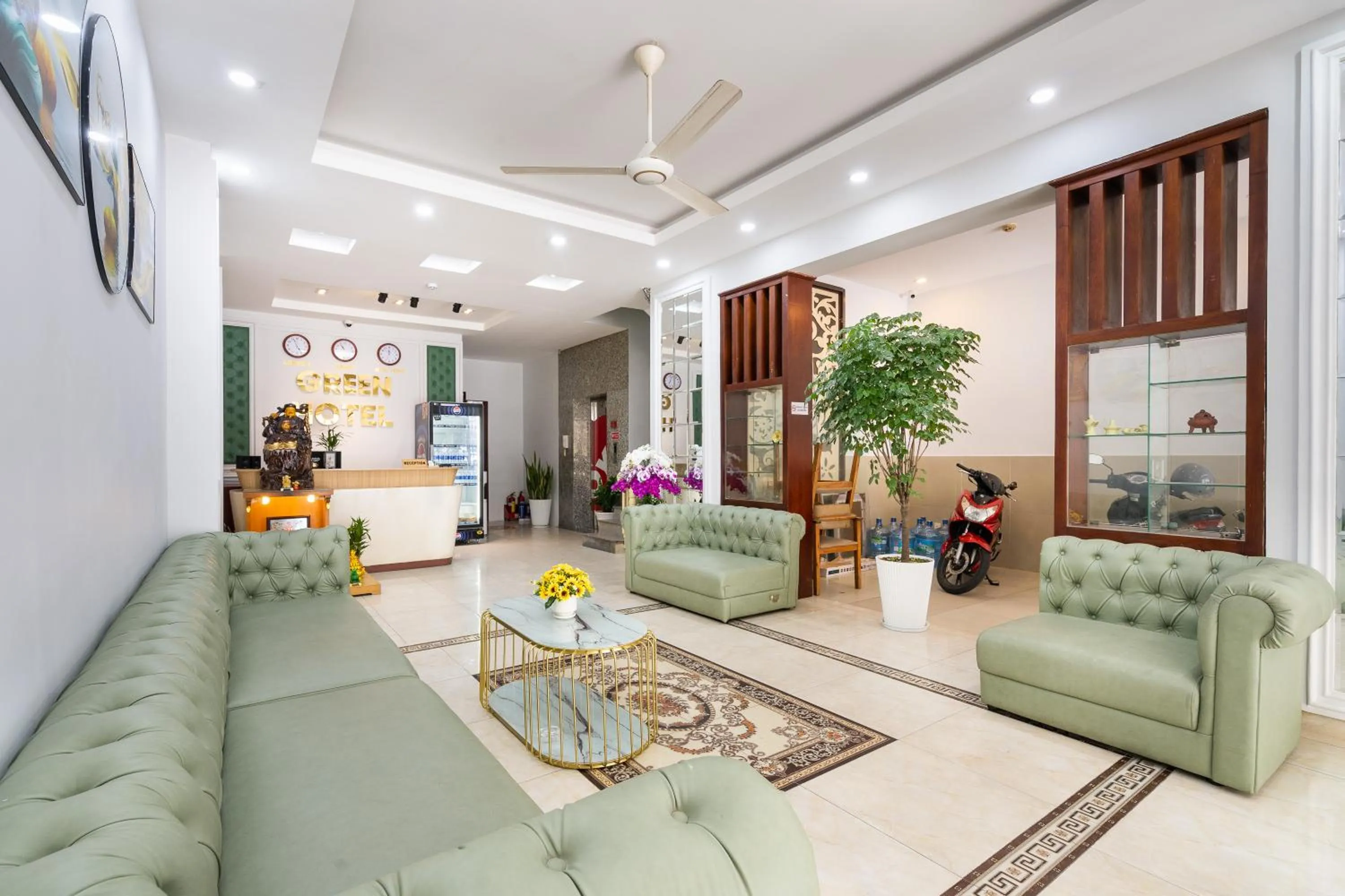 Lobby or reception in Green Airport Hotel