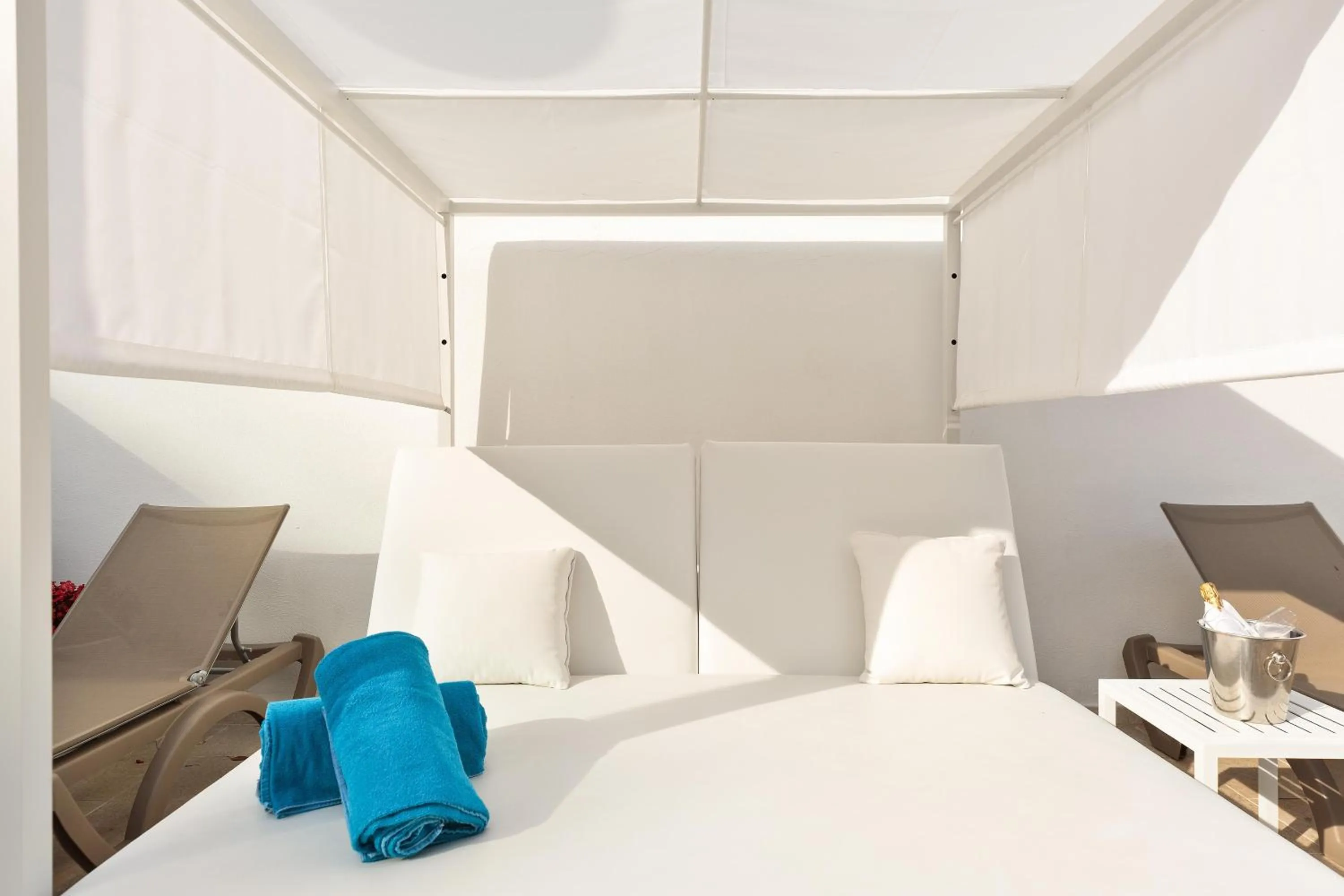 Photo of the whole room, Bed in Hotel Best San Francisco