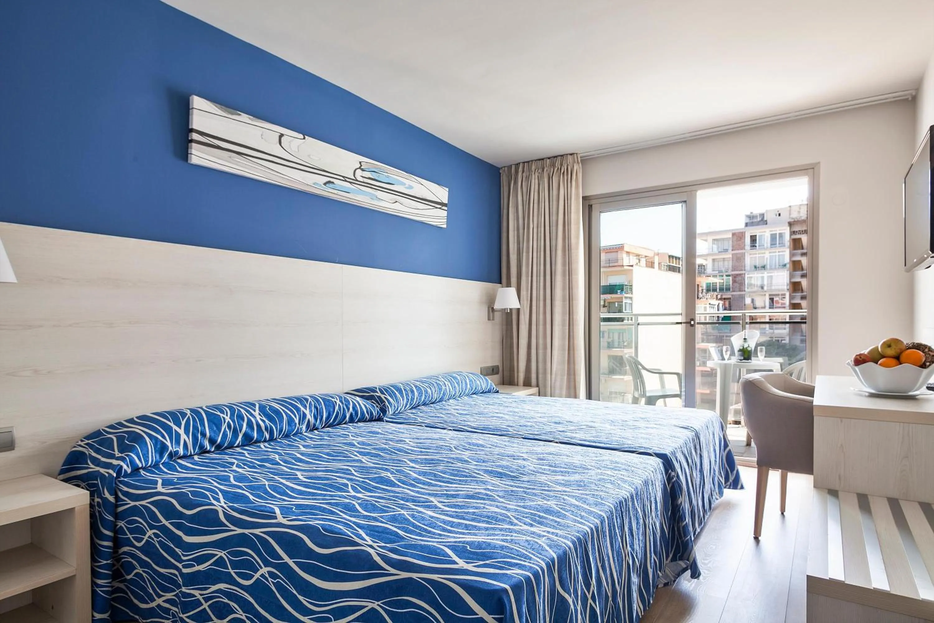 Photo of the whole room, Bed in Hotel Best San Francisco