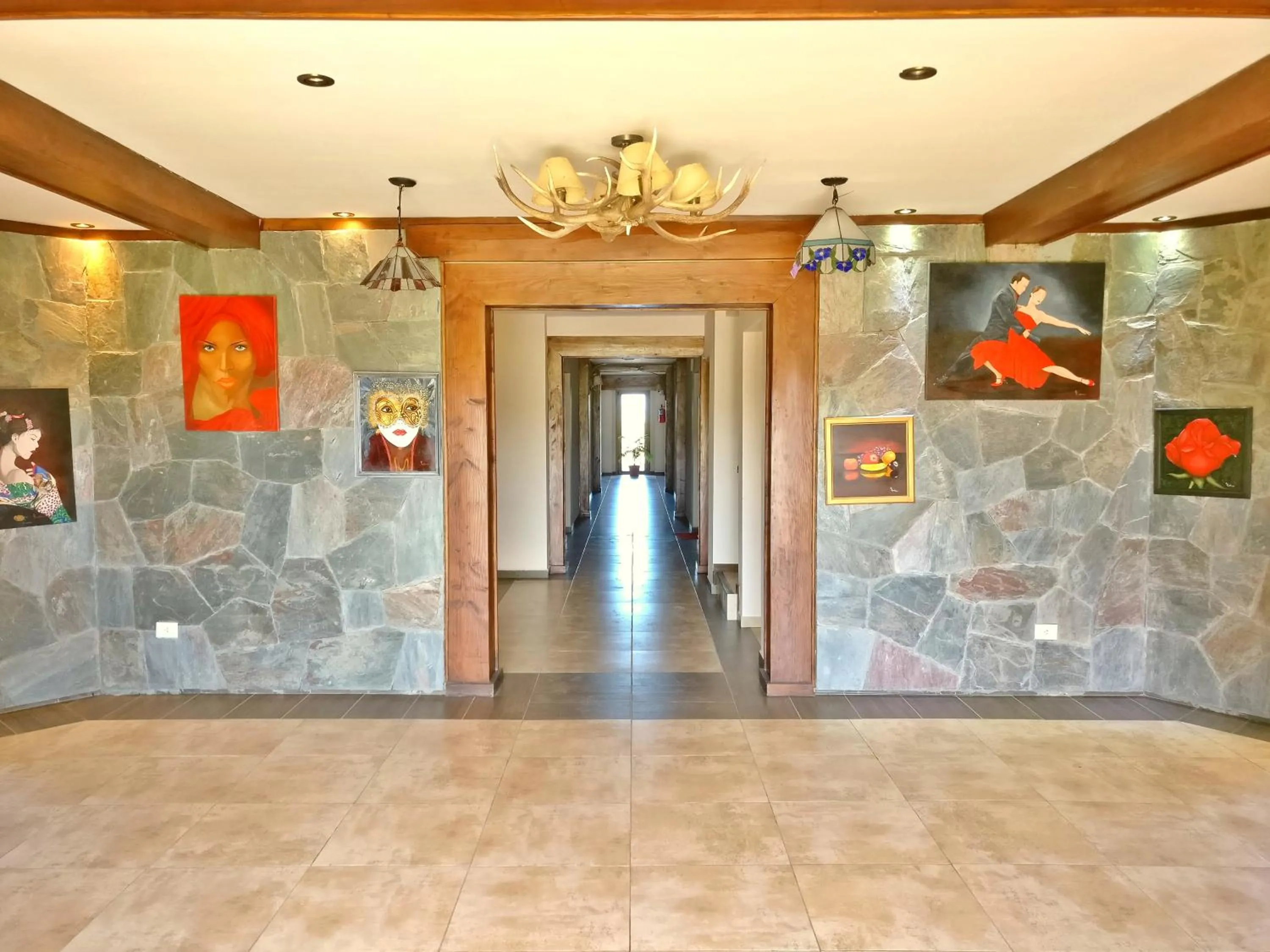 Facade/entrance in Villa Huapi