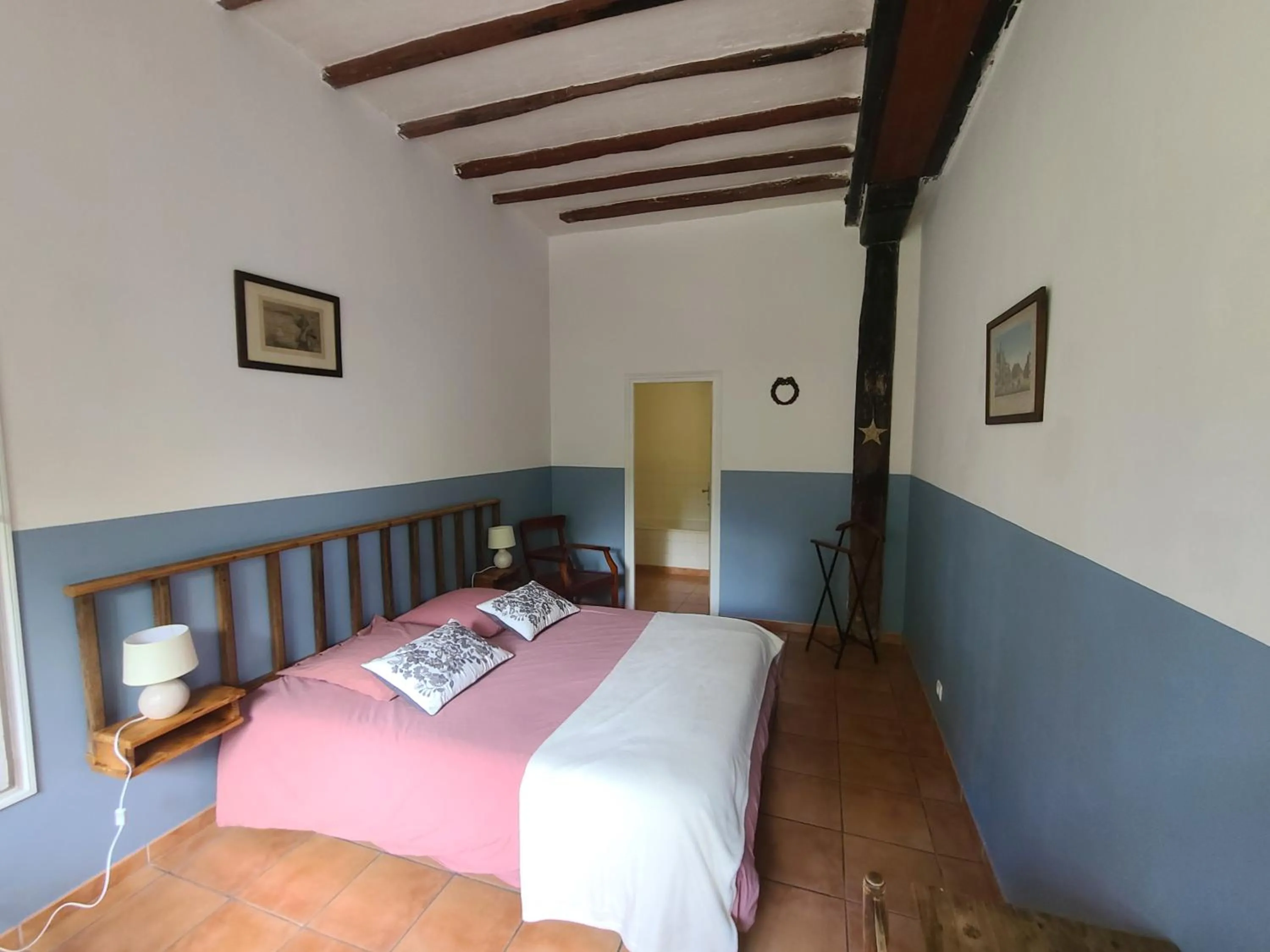 Photo of the whole room, Bed in Chambres d'Hôtes du Clos de la Touche - Piscine chauffée