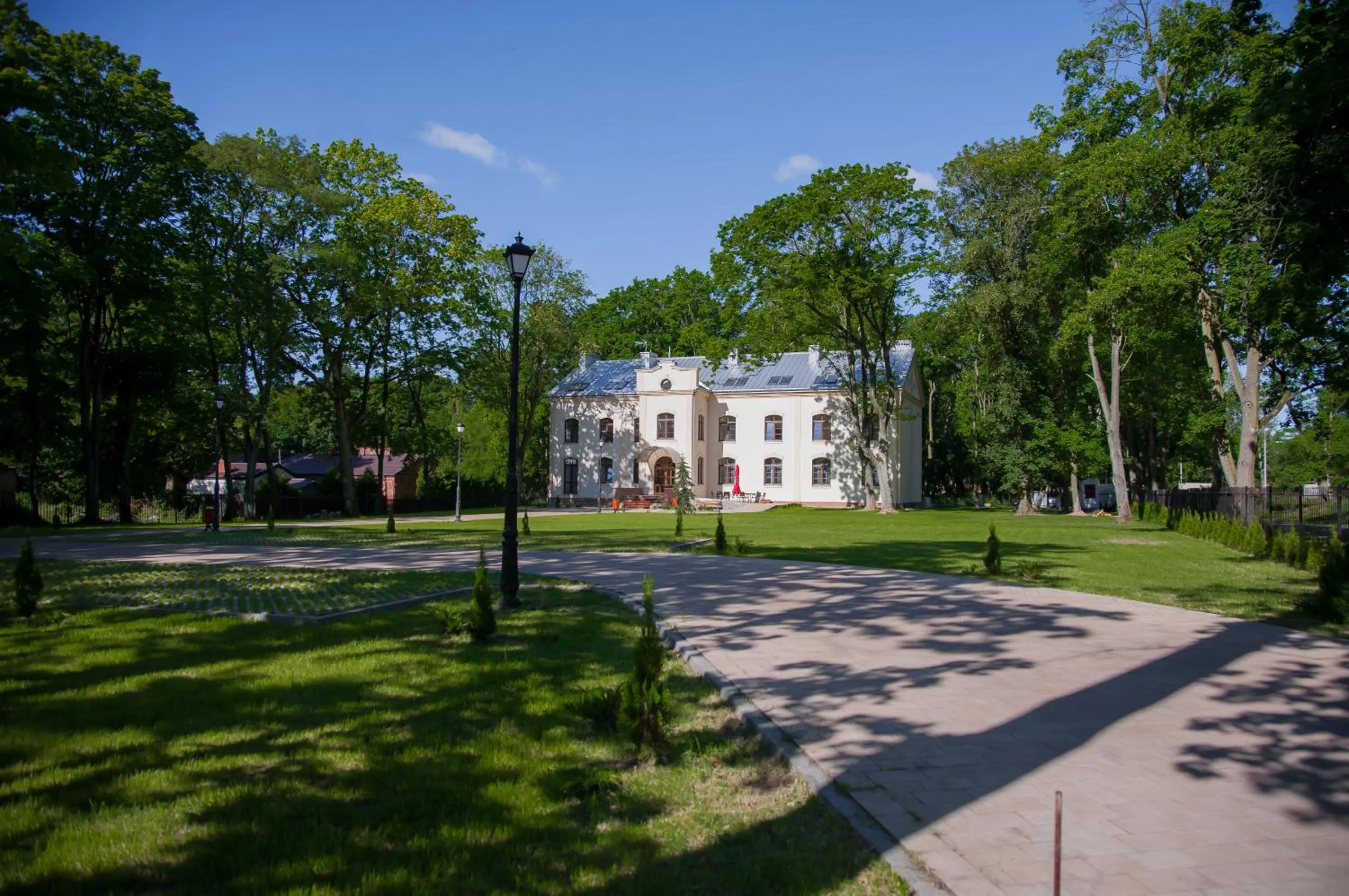 Facade/entrance in Modlin Palace