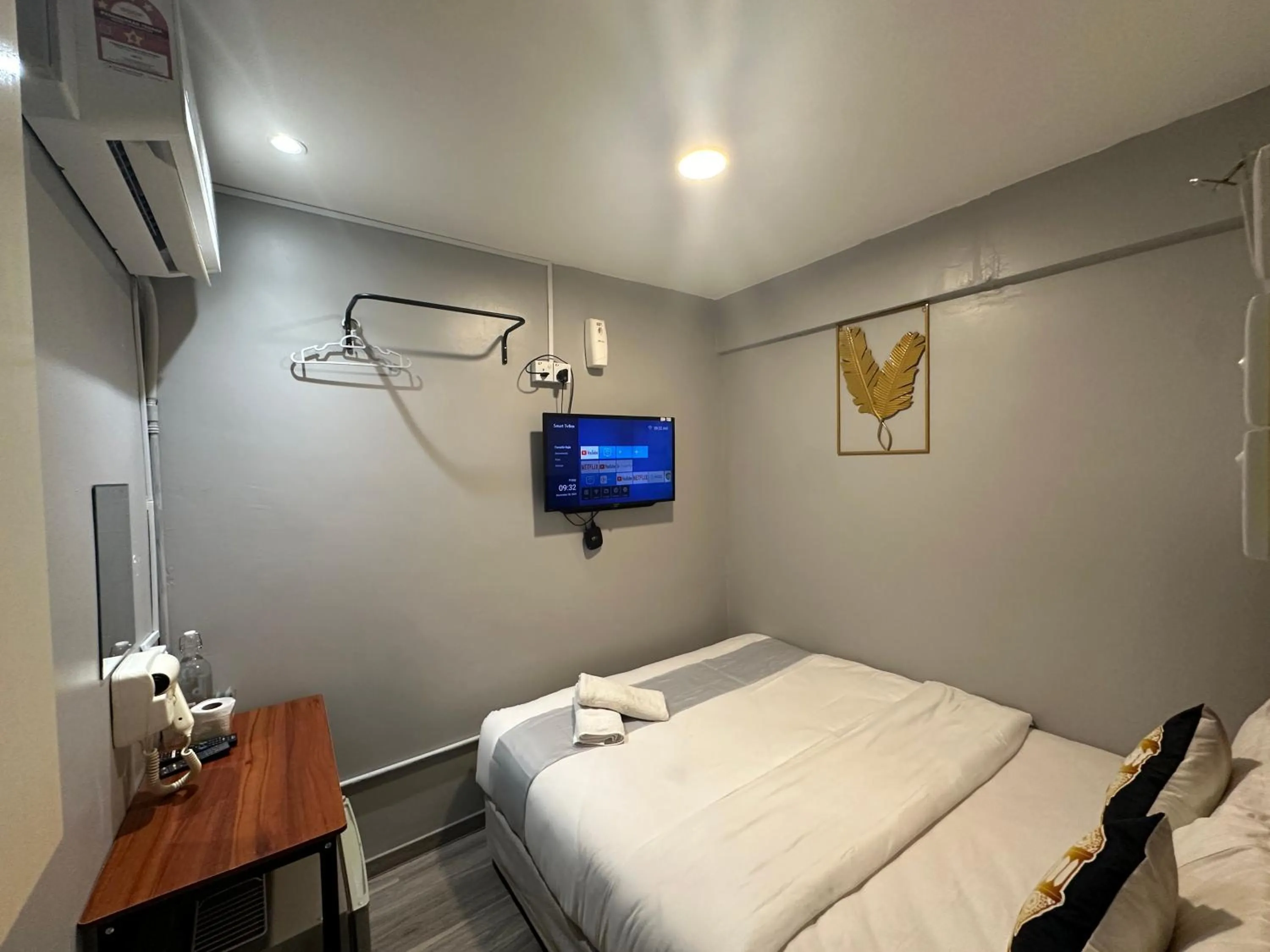 Bed in SS Grey House