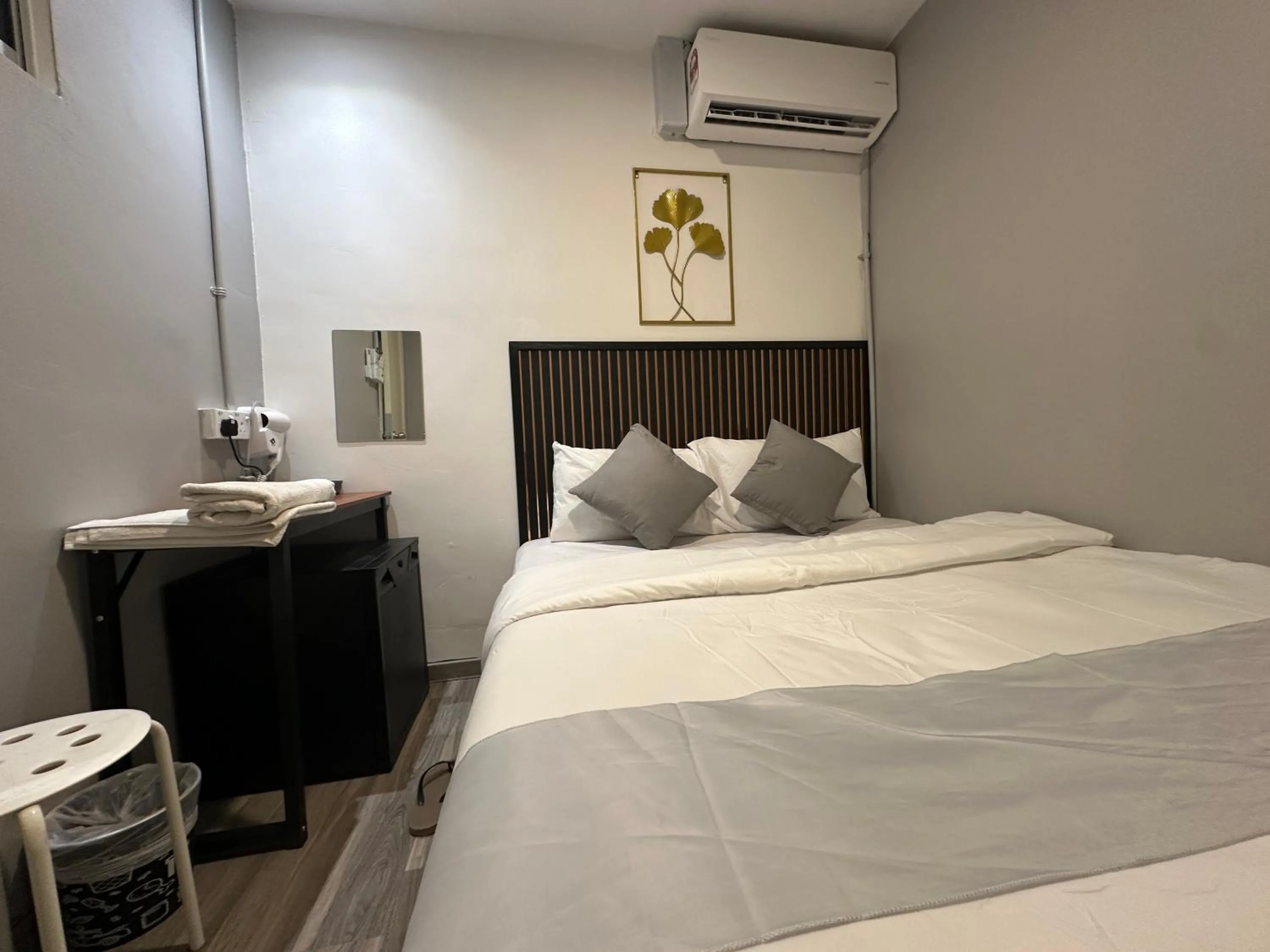 Bed in SS Grey House