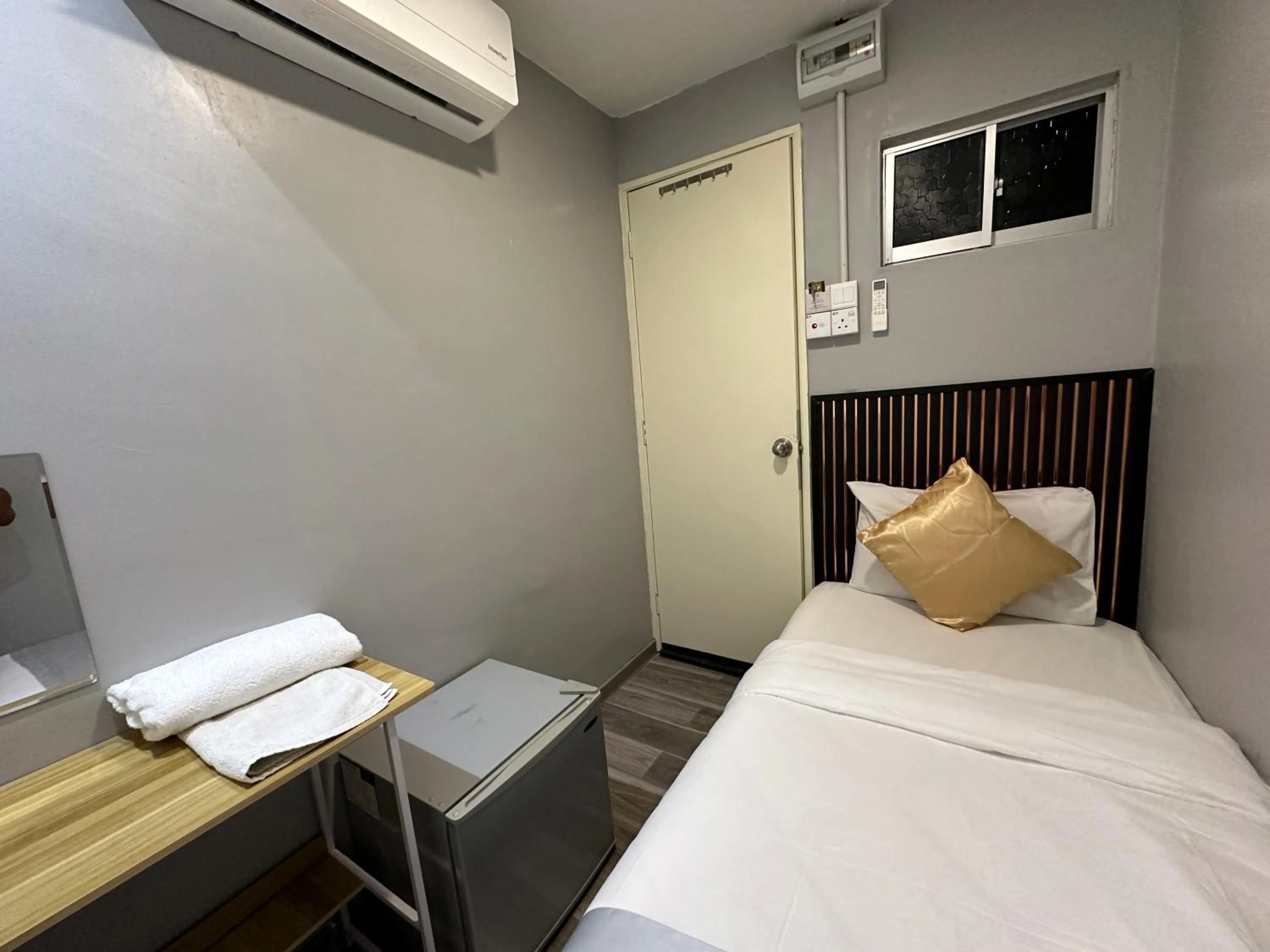 Bed in SS Grey House