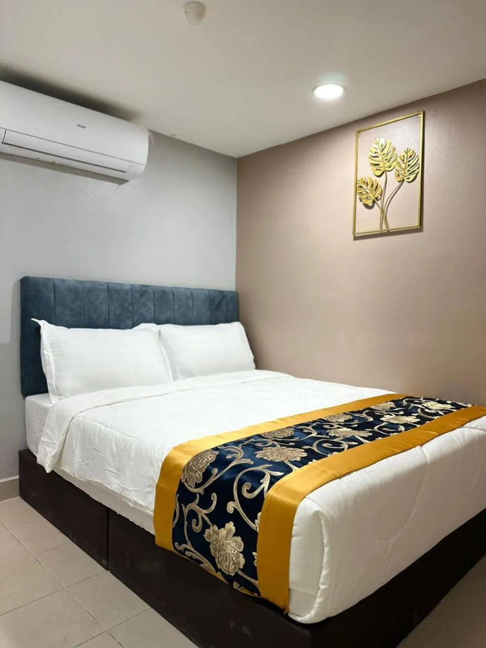 Bed in SS Grey House