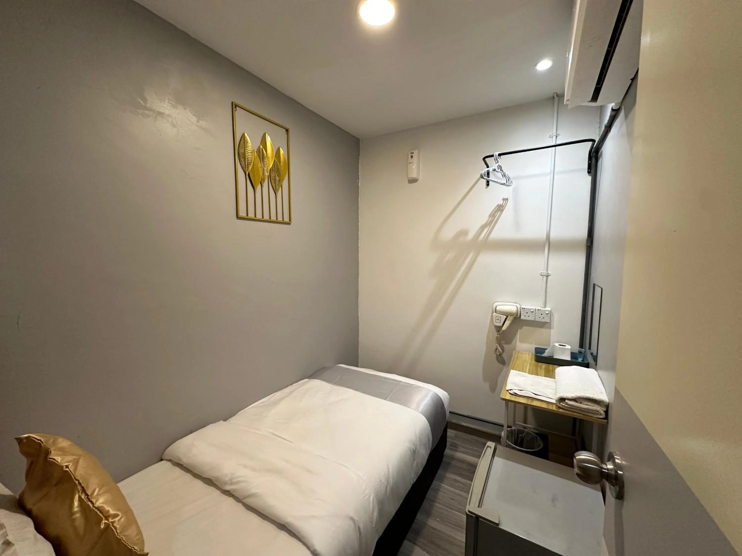 Bed in SS Grey House