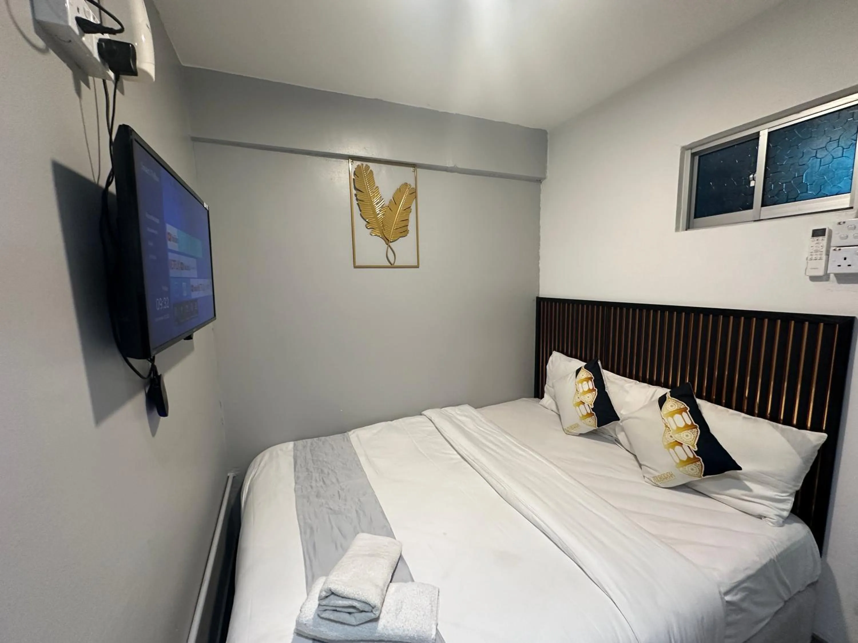 Bed in SS Grey House