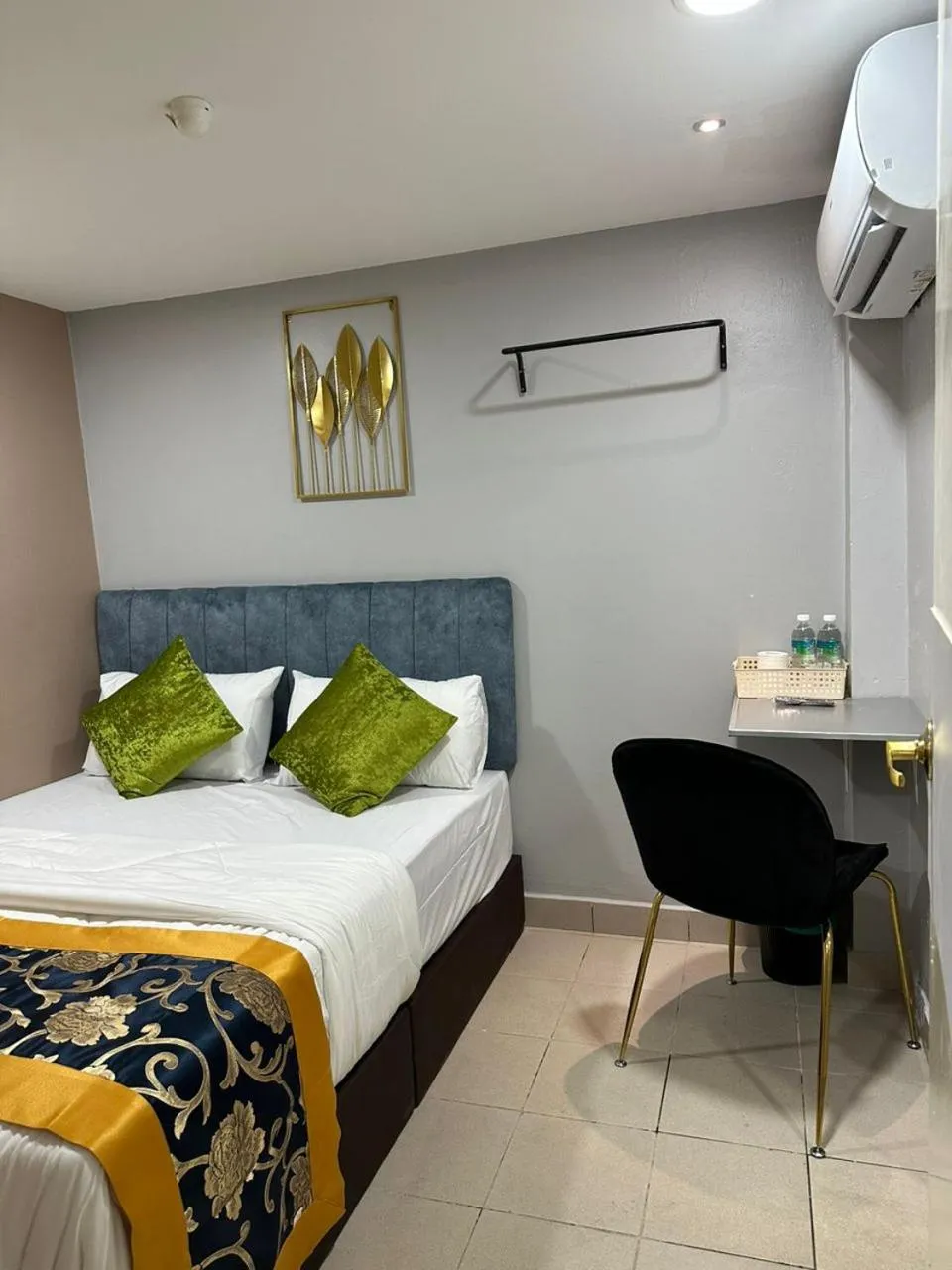 Bed in SS Grey House