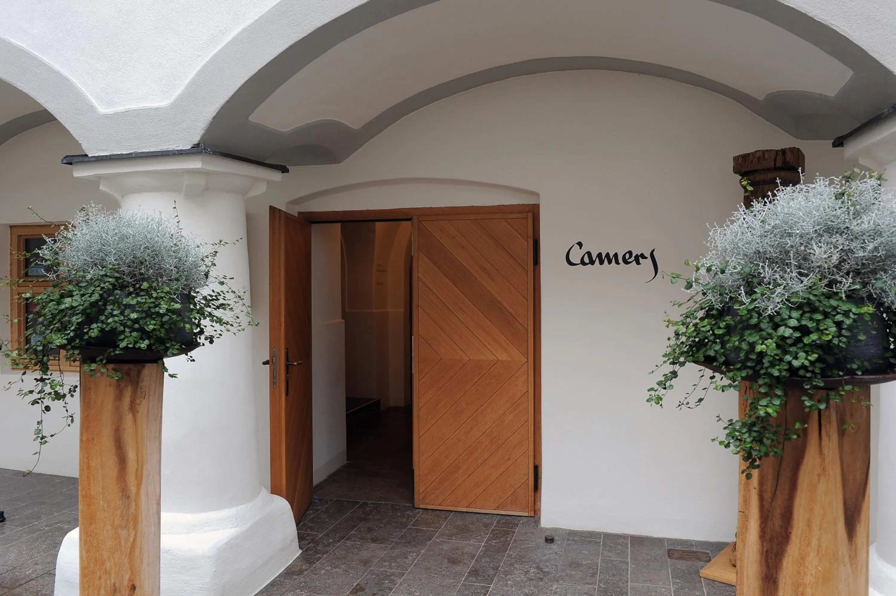 Restaurant/places to eat in Schloss Hohenkammer